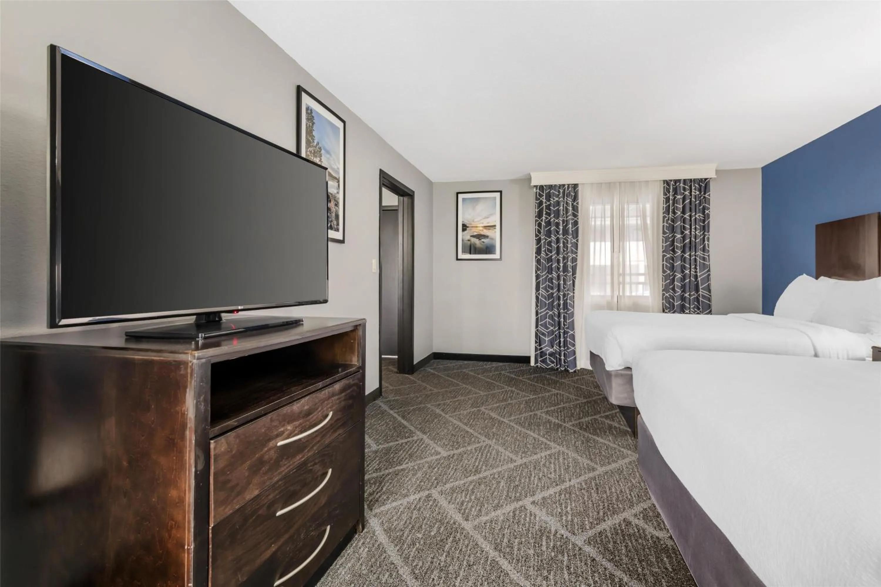 Photo of the whole room, Bed in Best Western Rochester Hotel Mayo Clinic Area/ St. Mary's