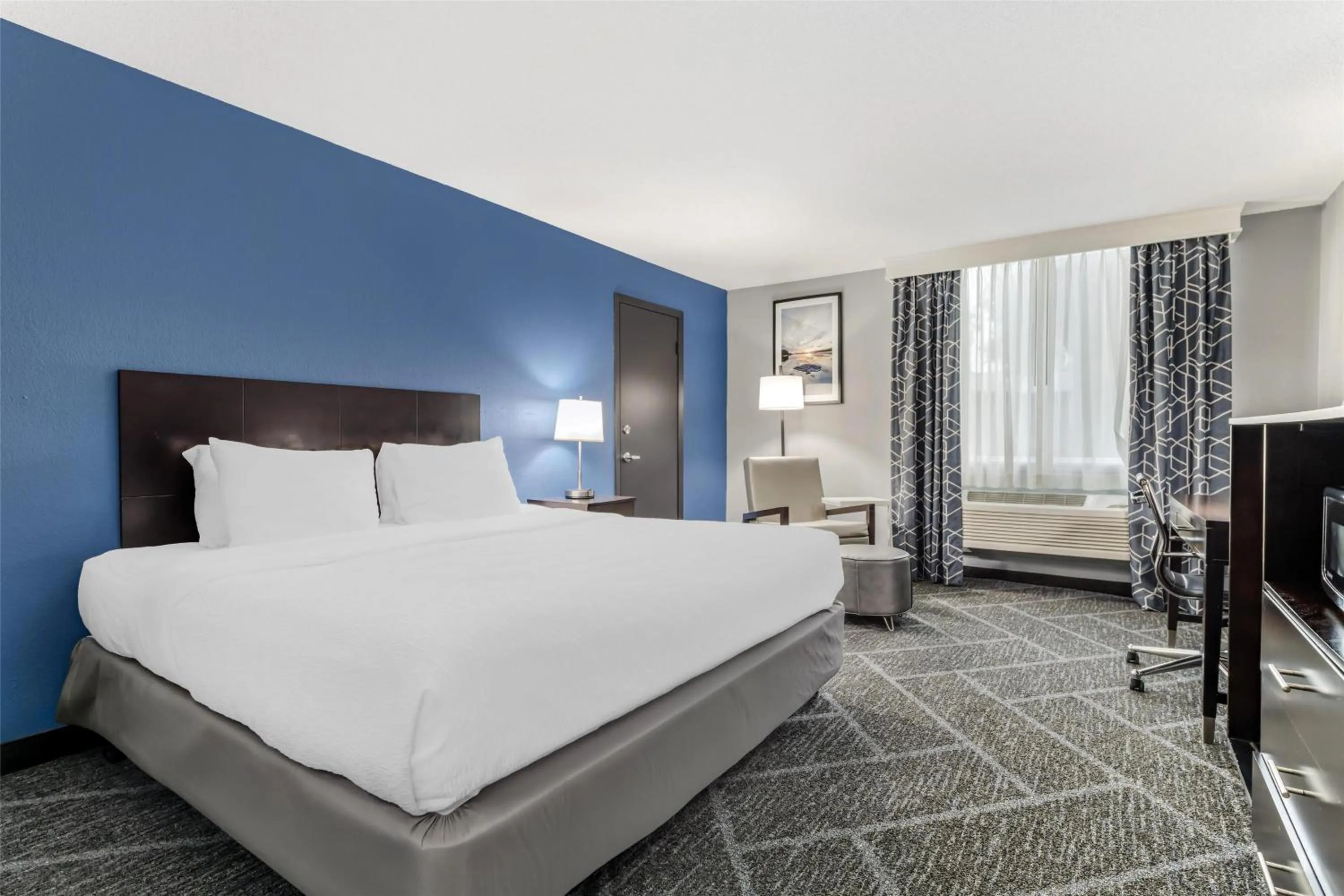 Bedroom, Bed in Best Western Rochester Hotel Mayo Clinic Area/ St. Mary's