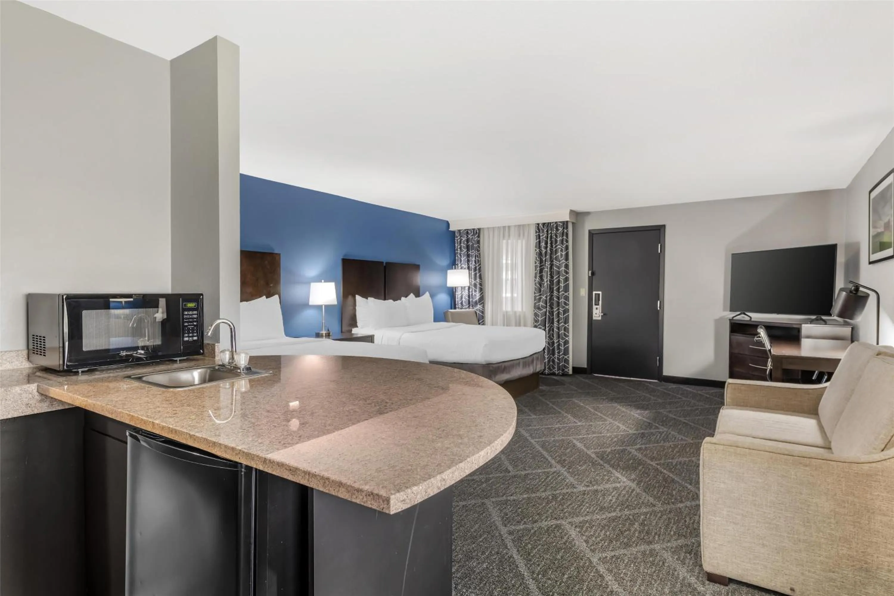 Bedroom in Best Western Rochester Hotel Mayo Clinic Area/ St. Mary's