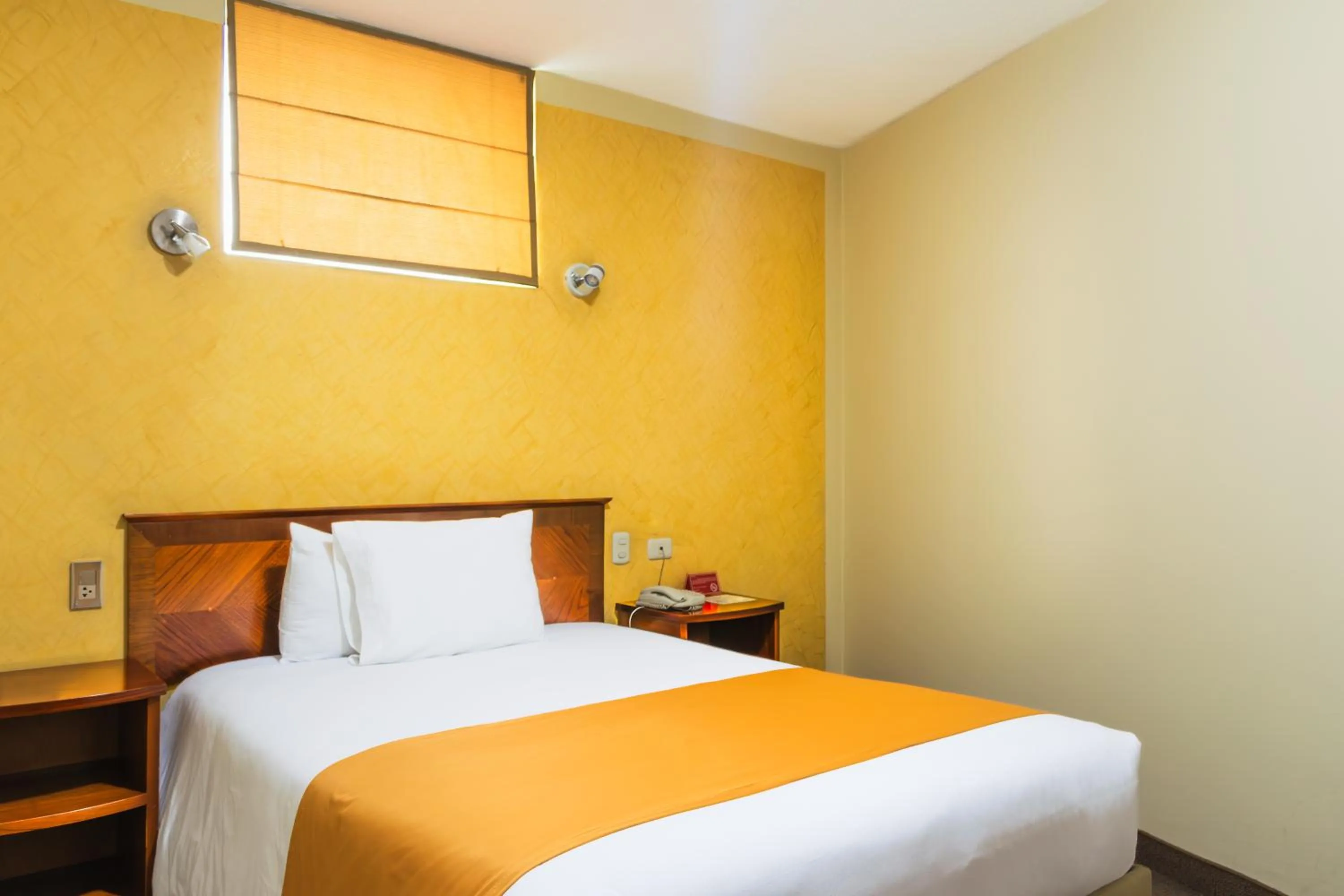 Bed in Hotel Maison Du Solei