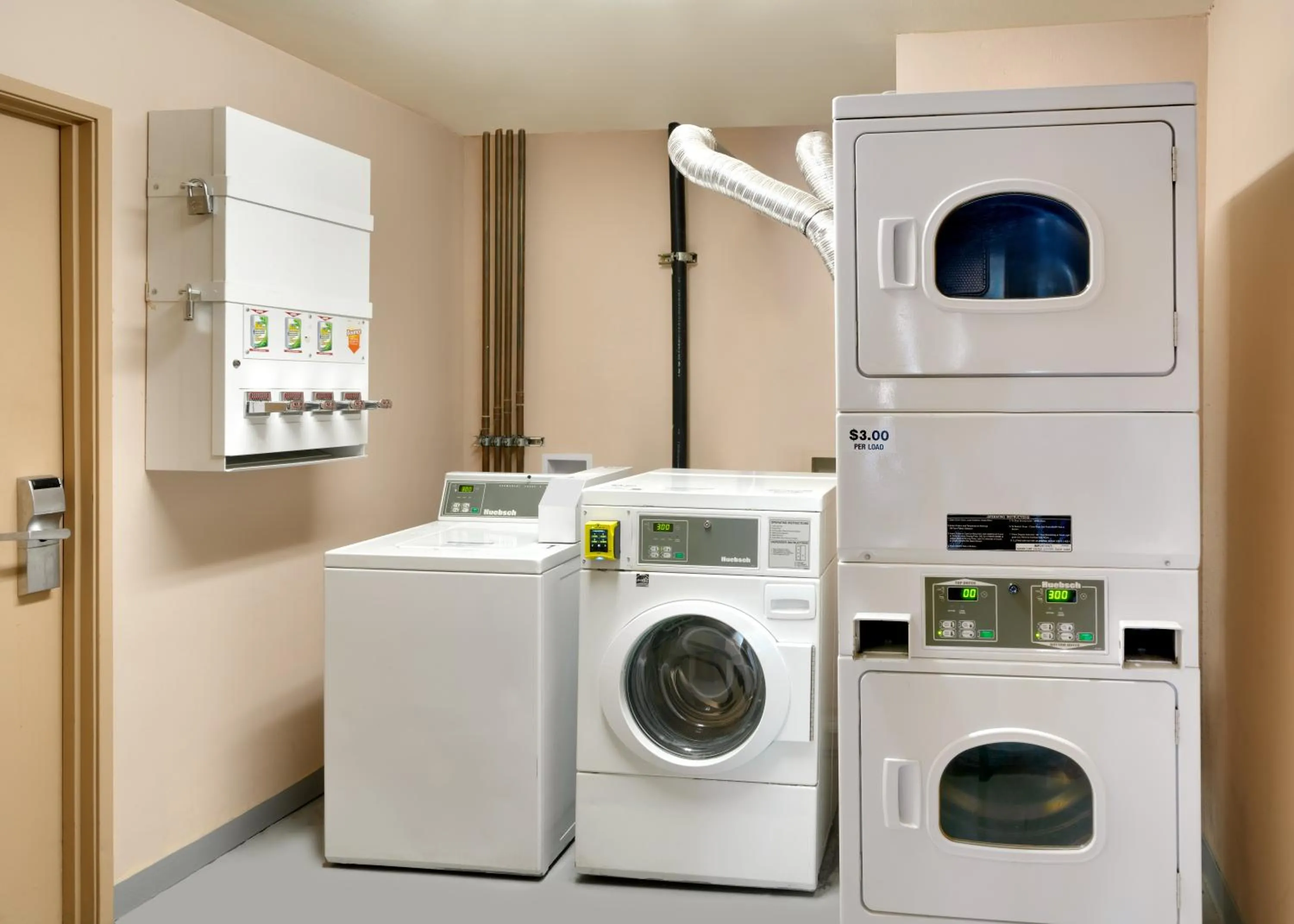 washing machine in Cortona Inn and Suites Anaheim Resort