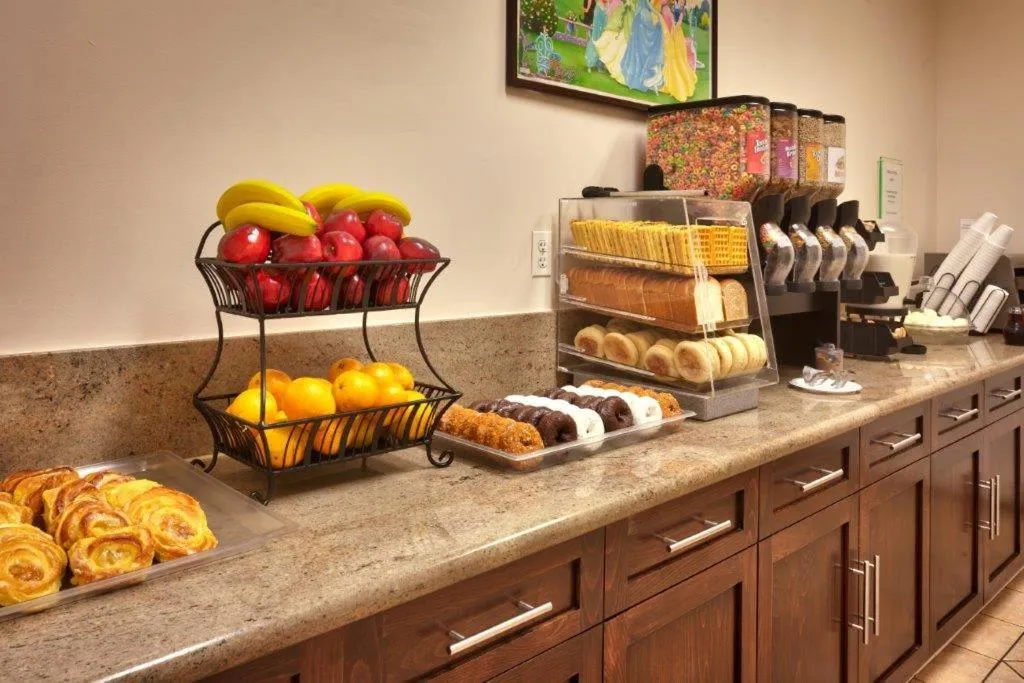Continental breakfast in Cortona Inn and Suites Anaheim Resort