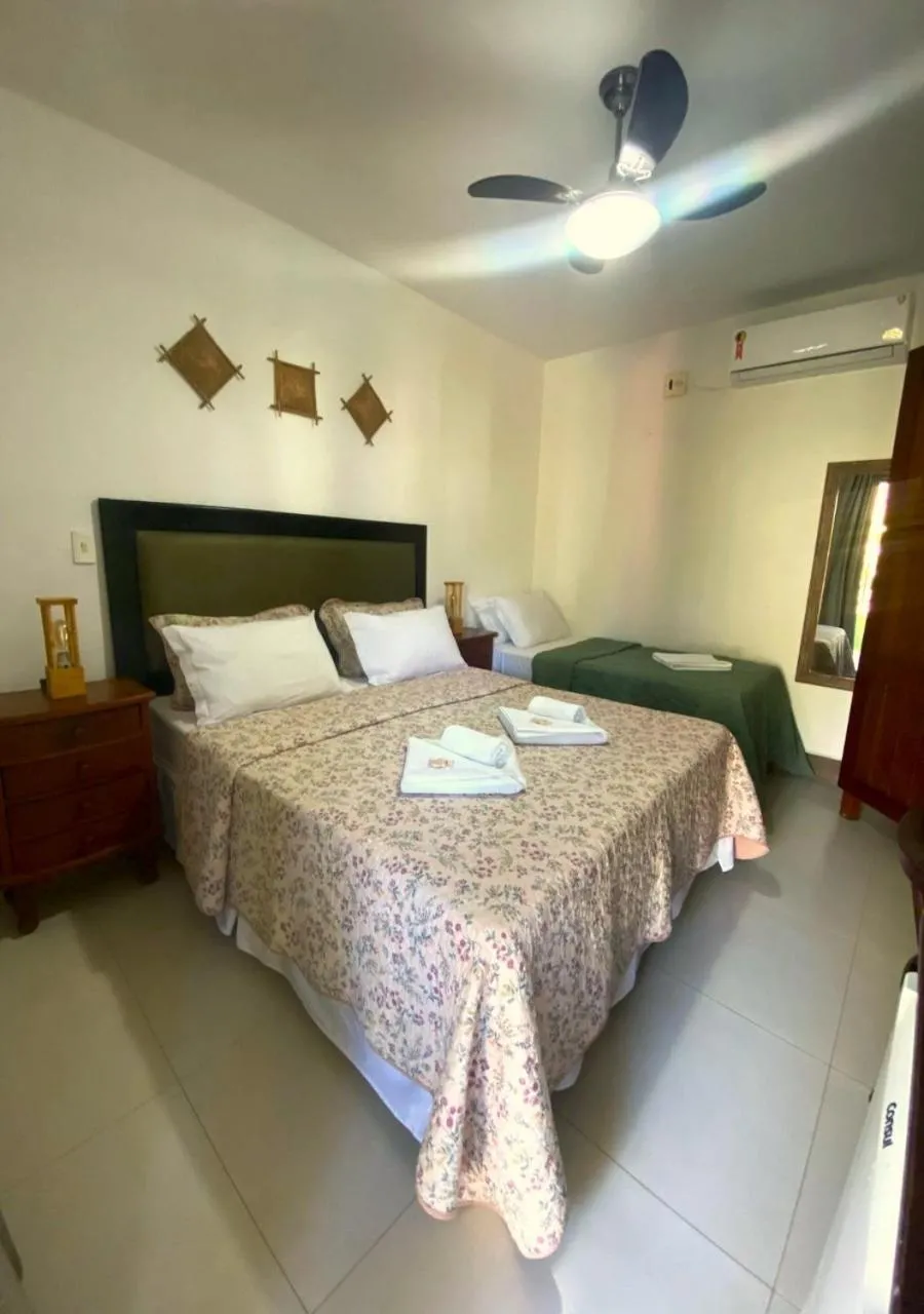 Bedroom, Bed in Pousada Chantilly
