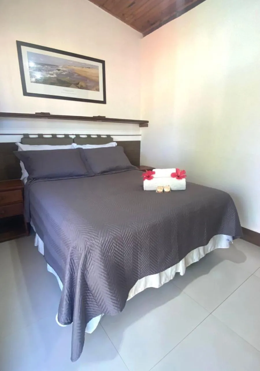 Bedroom, Bed in Pousada Chantilly
