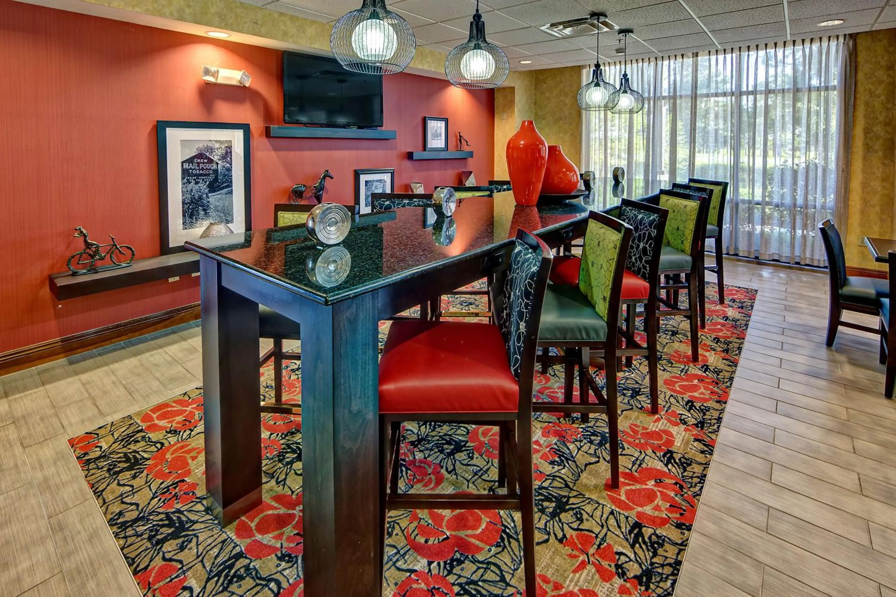 Restaurant/places to eat in Hampton Inn Quincy