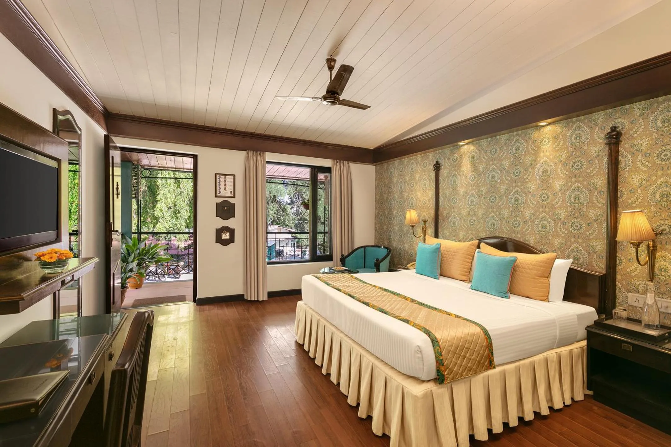 Bed in Shervani Hilltop Resort