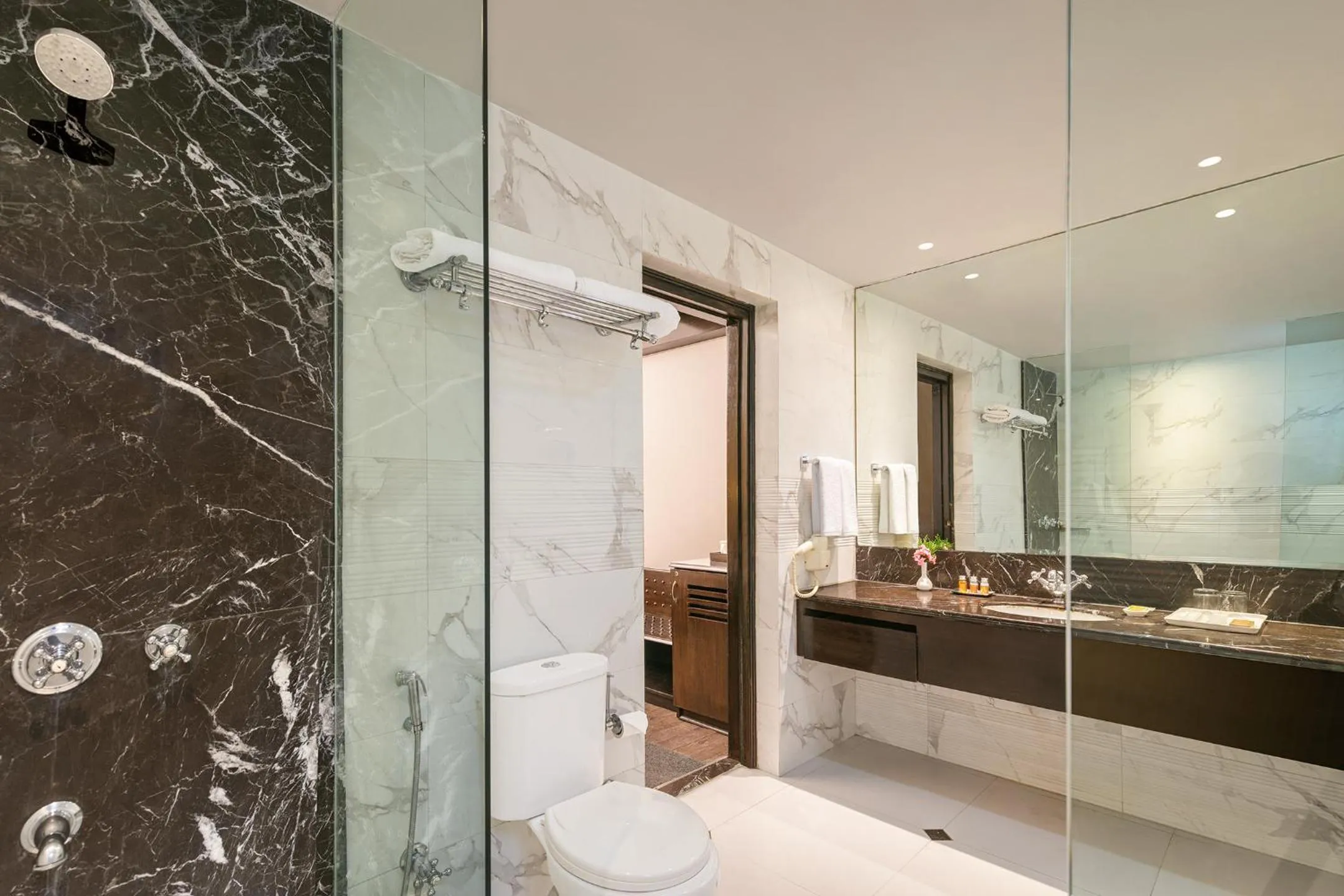 Bathroom in Shervani Hilltop Resort