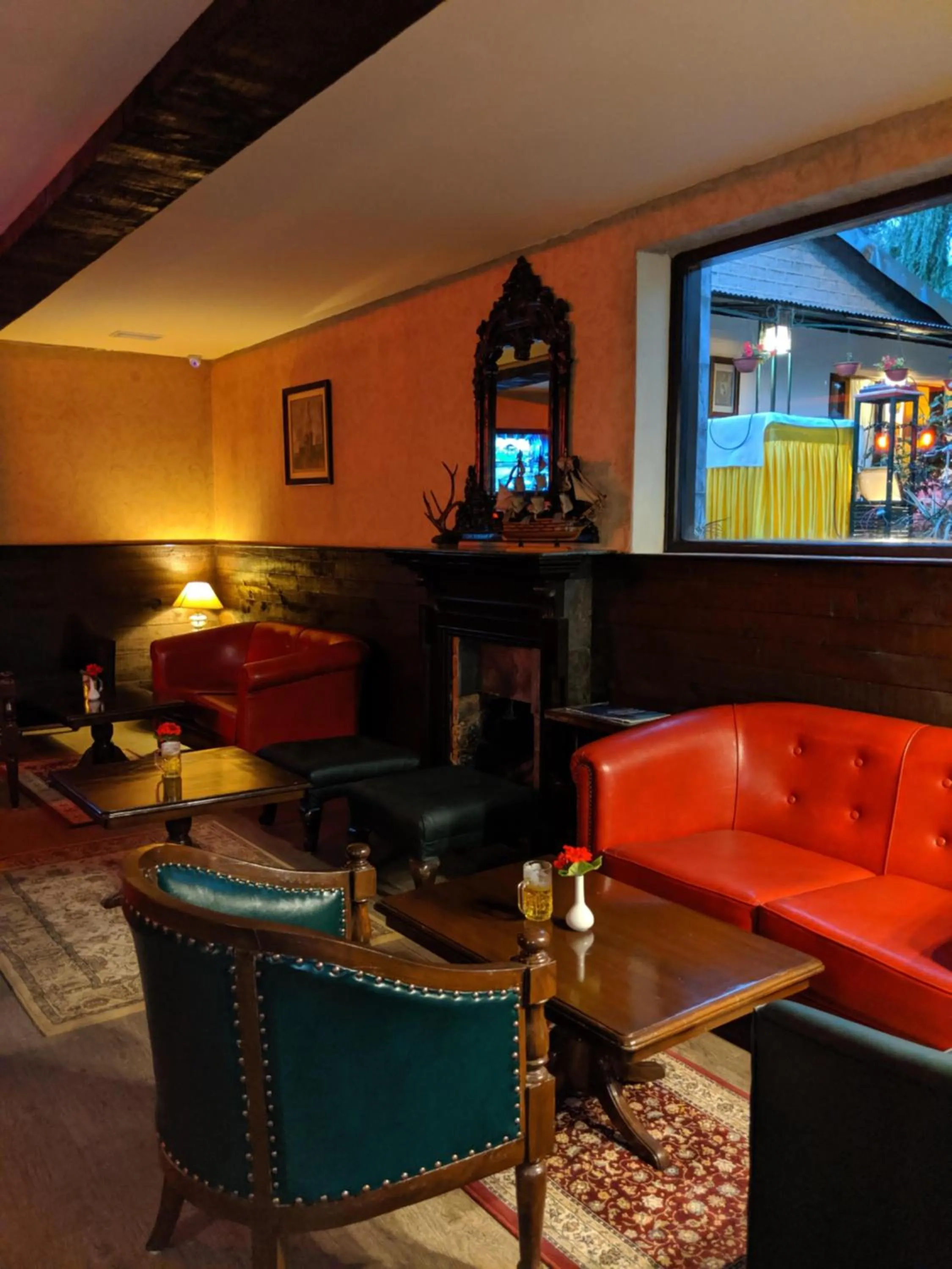 Lounge or bar in Shervani Hilltop Resort