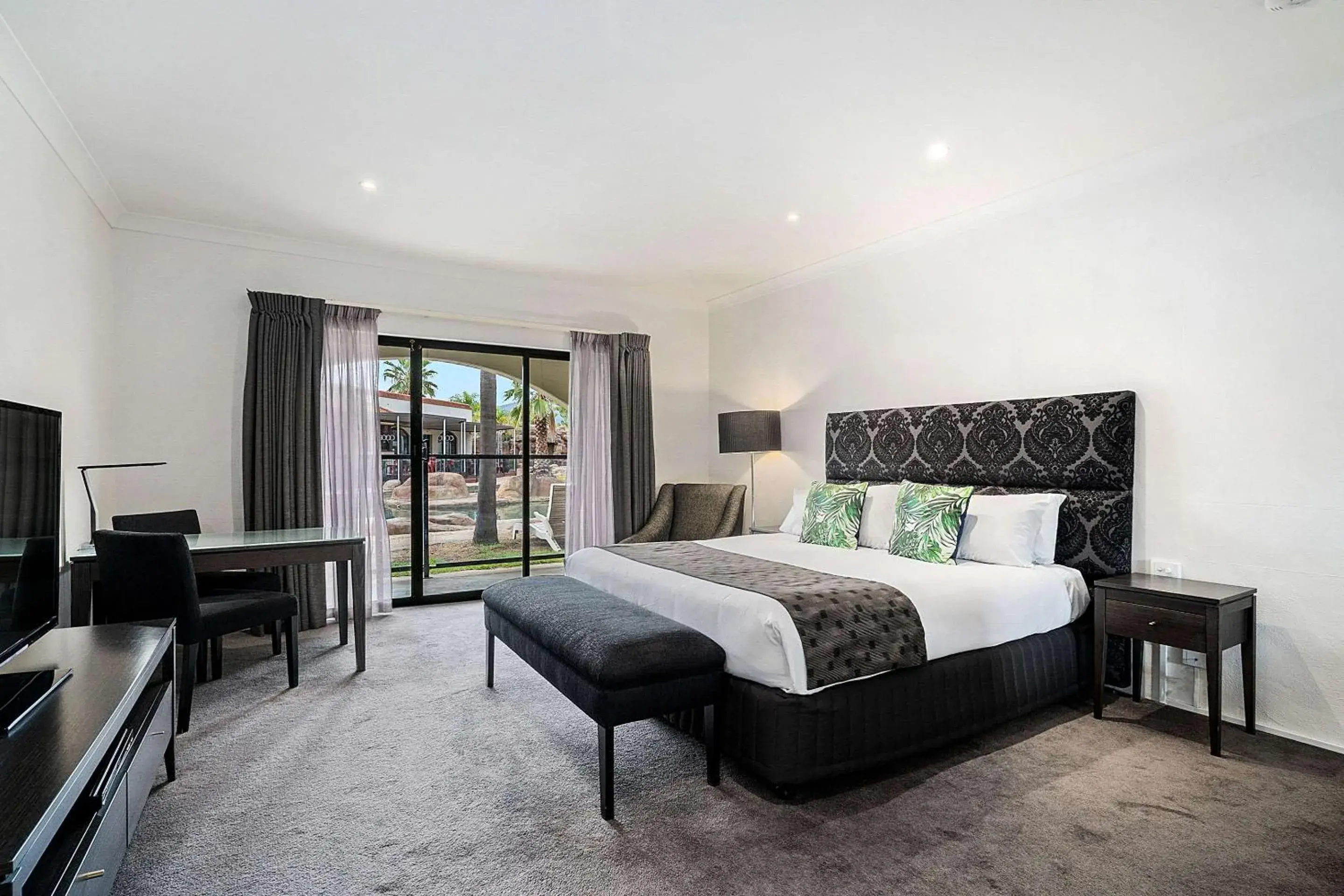 Bedroom, Bed in Quality Resort Siesta Bedroom, Bed in Quality Resort Siesta