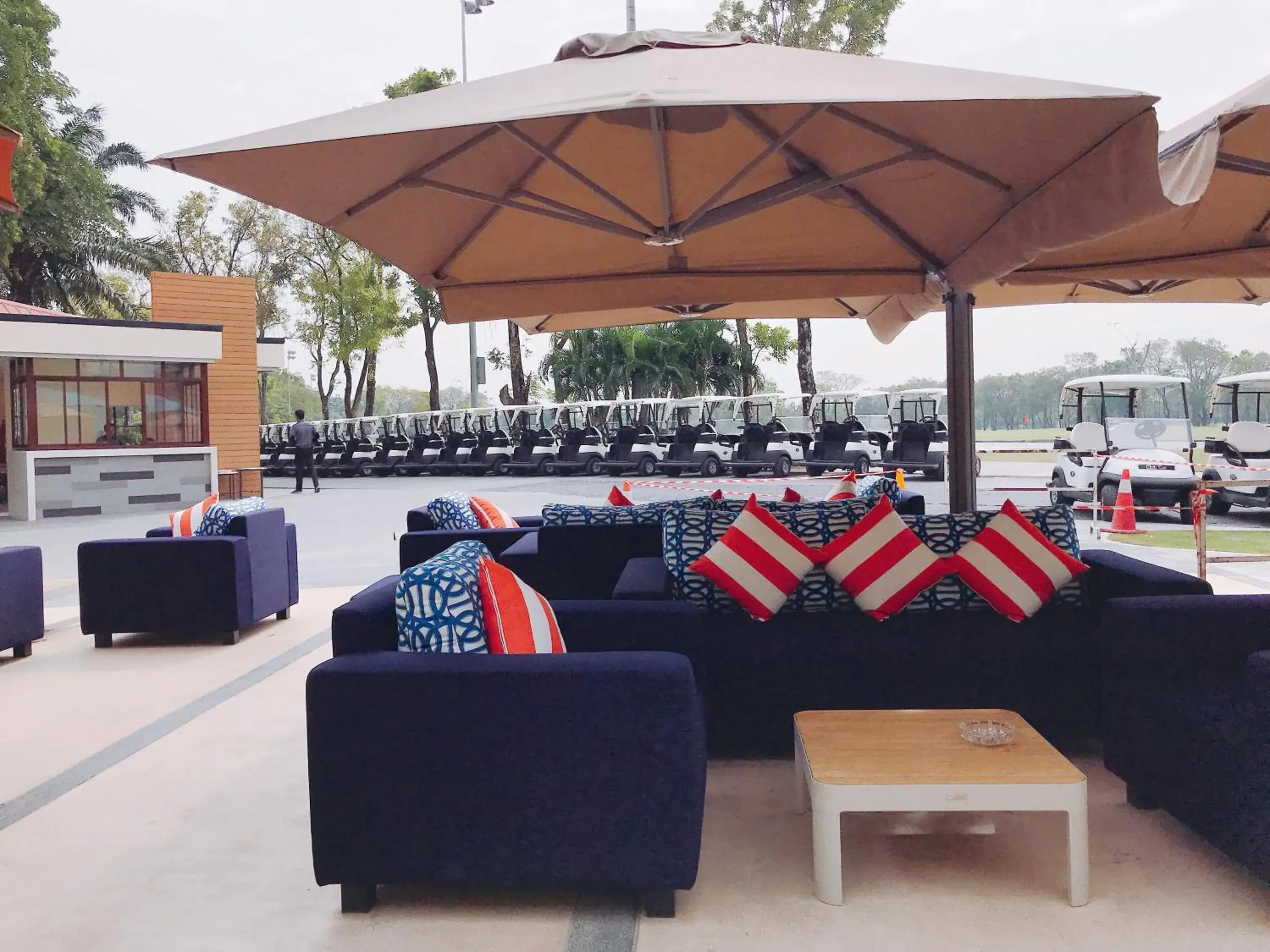 Restaurant/places to eat in Eastin Thana City Golf Resort Bangkok Restaurant/places to eat in Eastin Thana City Golf Resort Bangkok