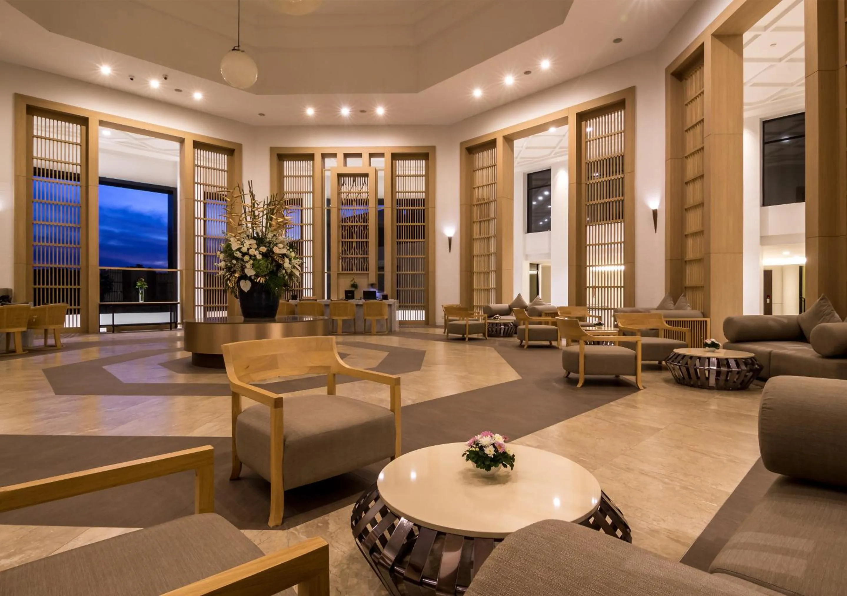 Lobby or reception in Eastin Thana City Golf Resort Bangkok