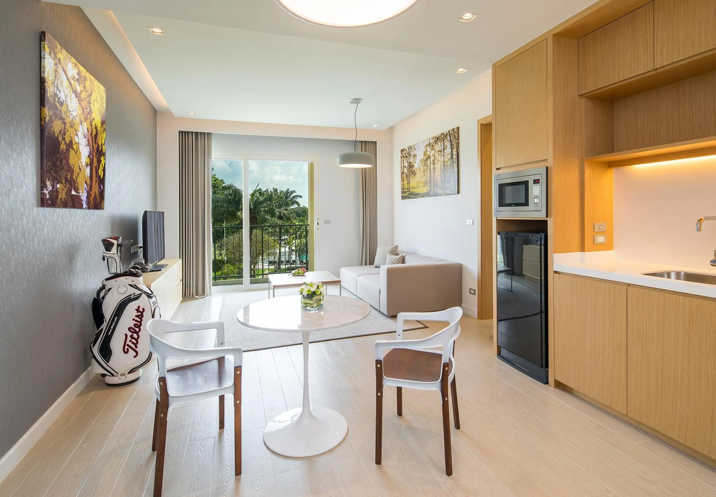 Balcony/Terrace in Eastin Thana City Golf Resort Bangkok