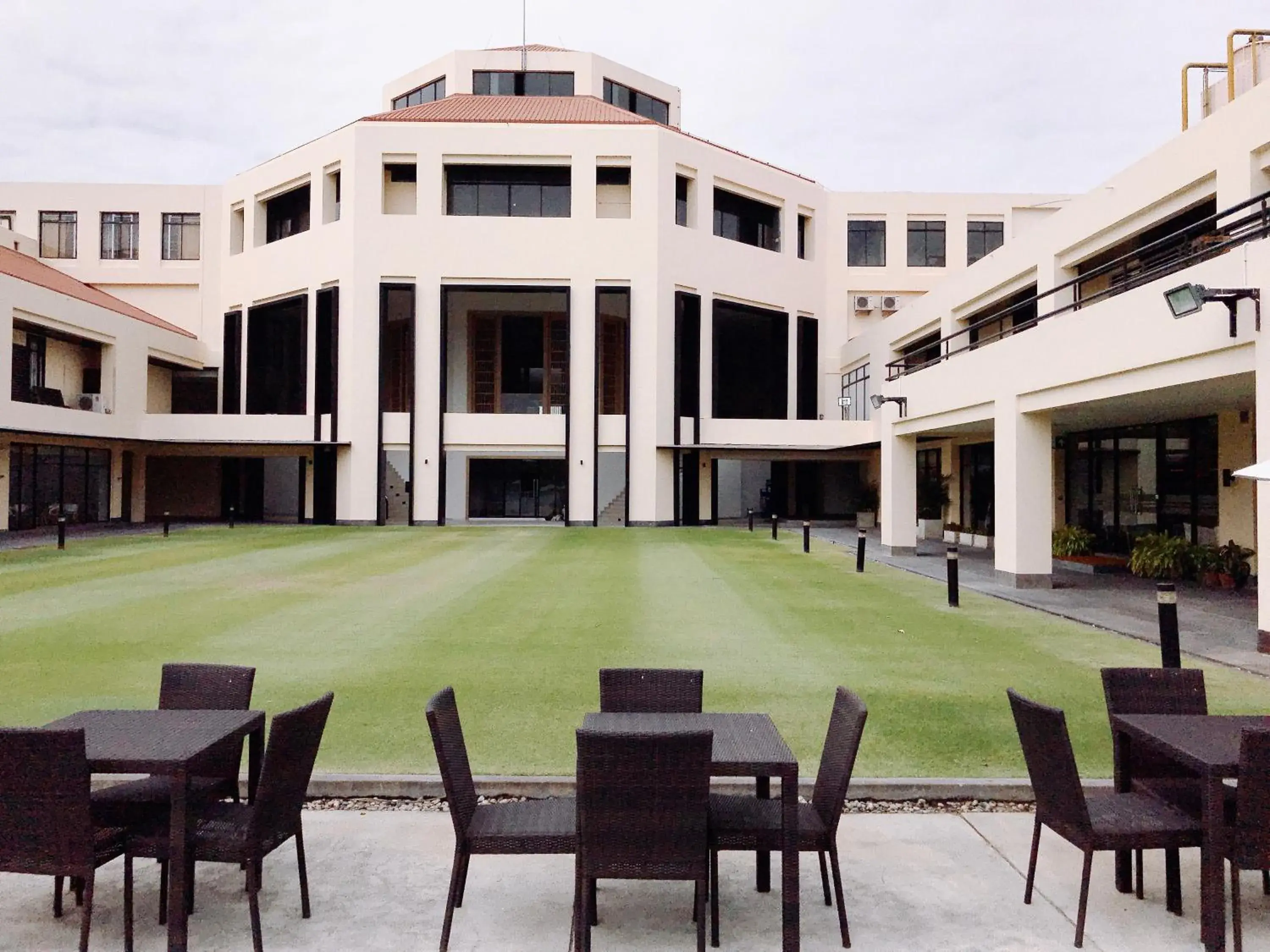 Property building in Eastin Thana City Golf Resort Bangkok Property building in Eastin Thana City Golf Resort Bangkok