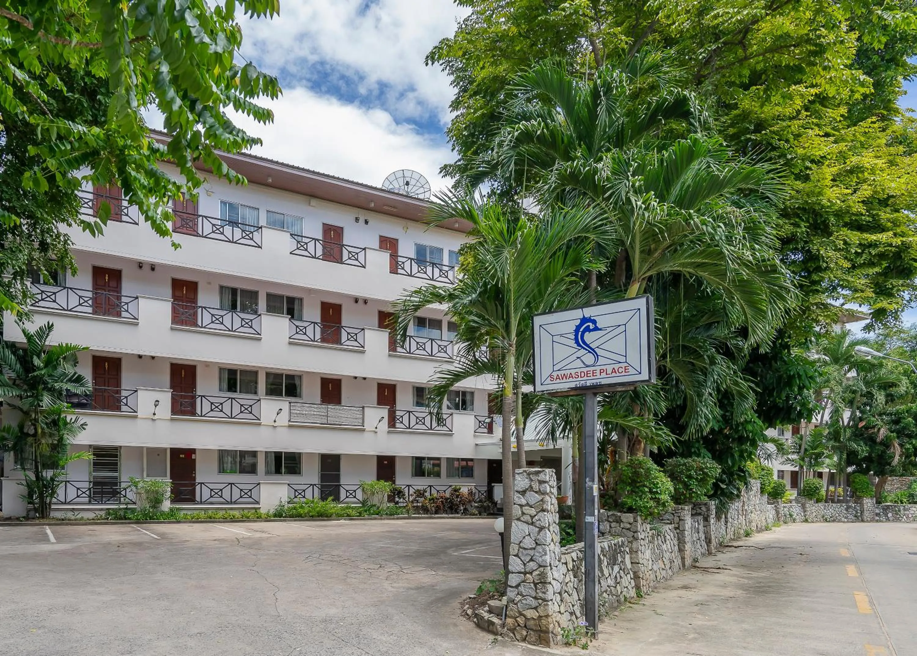 Property building in Sawasdee Place