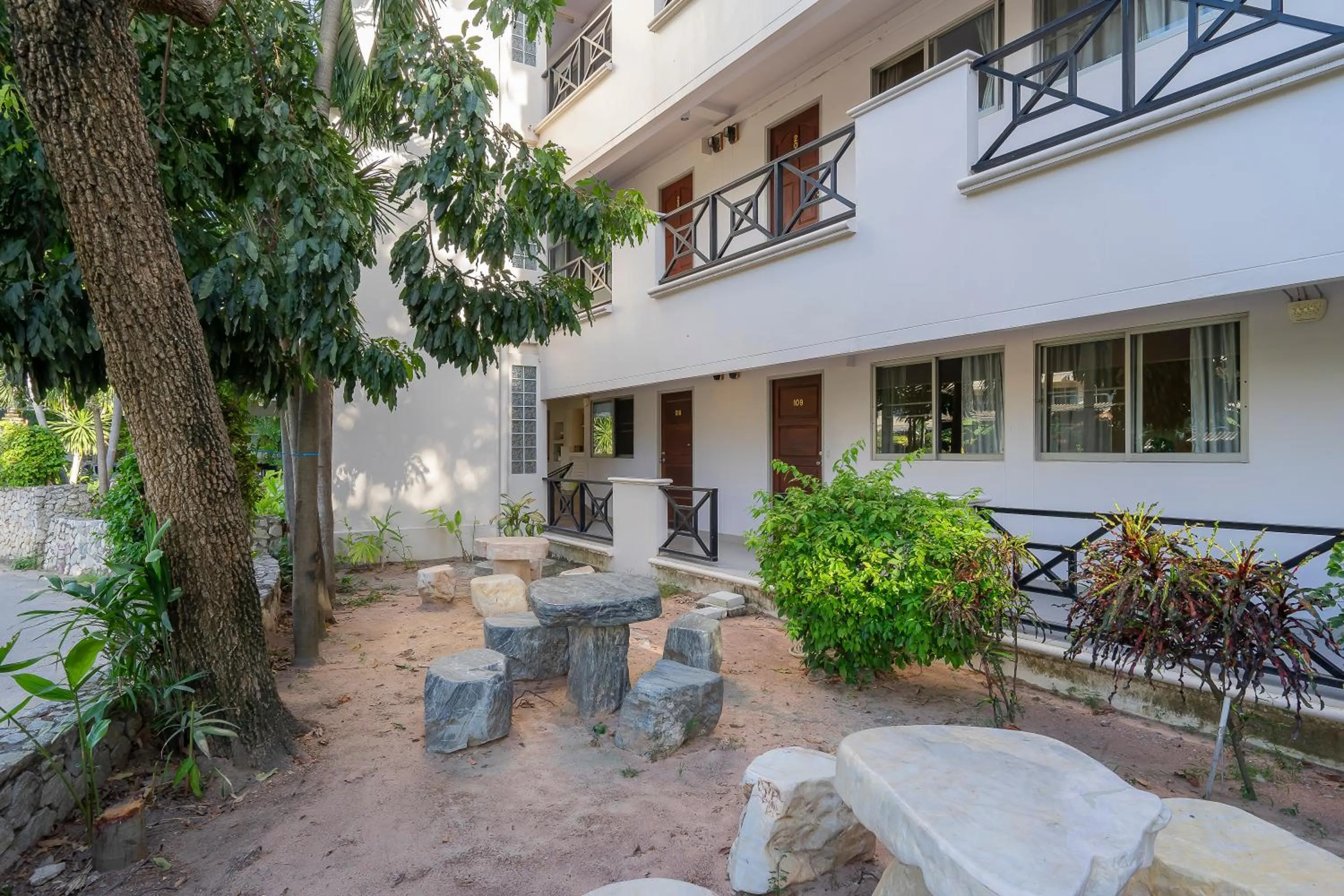 Garden in Sawasdee Place