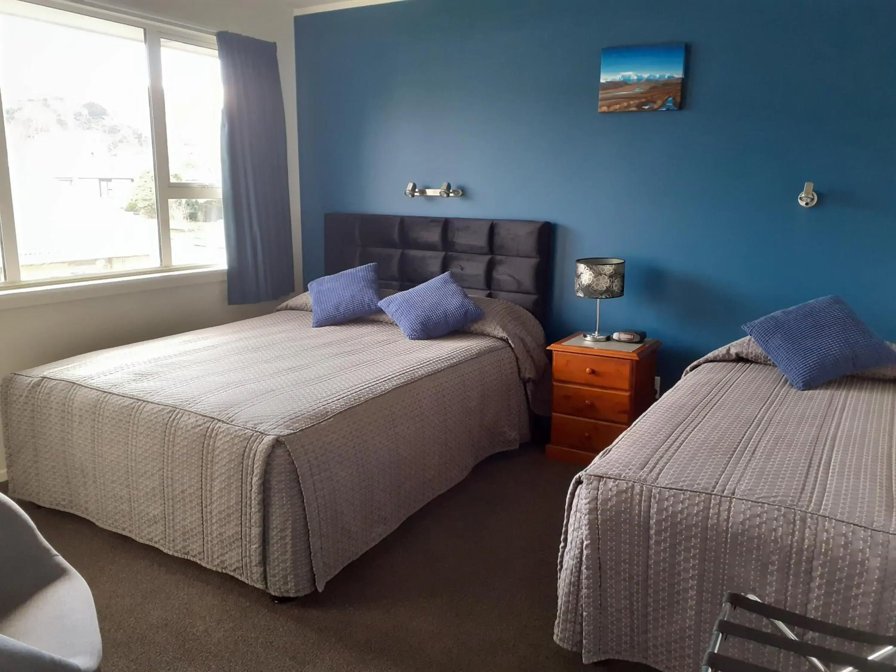 Superior Upstairs Two-Bedroom Apartment in AAA Thames Court Motel Superior Upstairs Two-Bedroom Apartment in AAA Thames Court Motel