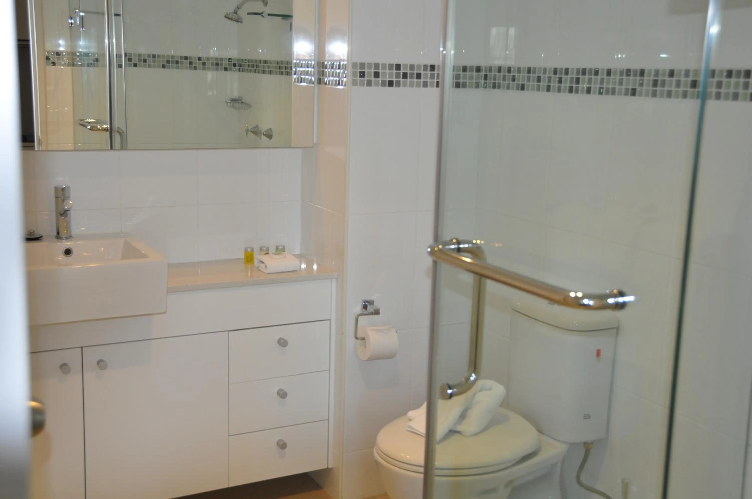 Bathroom in Annam Serviced Apartments