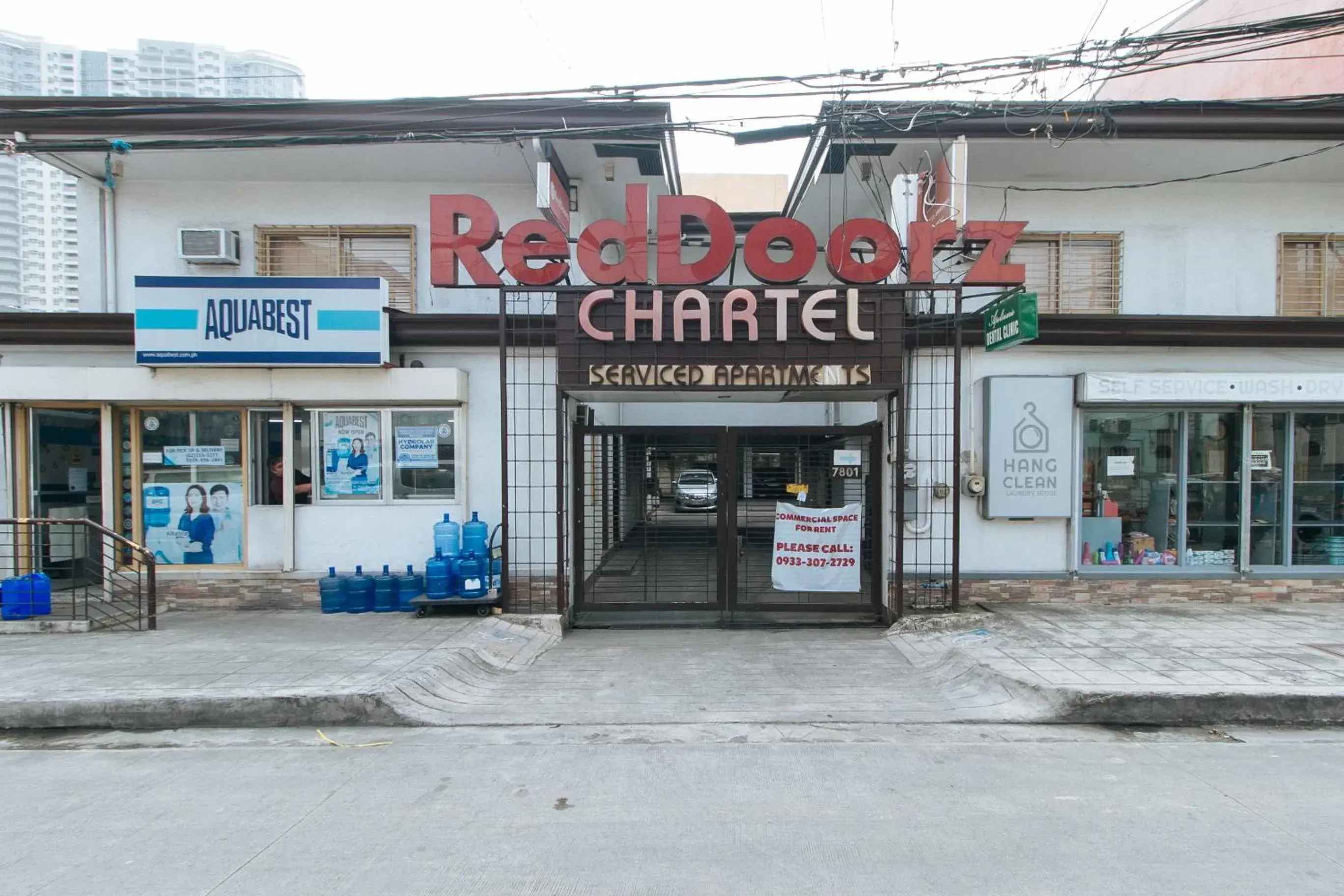 Property building in RedDoorz at San Antonio Makati Property building in RedDoorz at San Antonio Makati