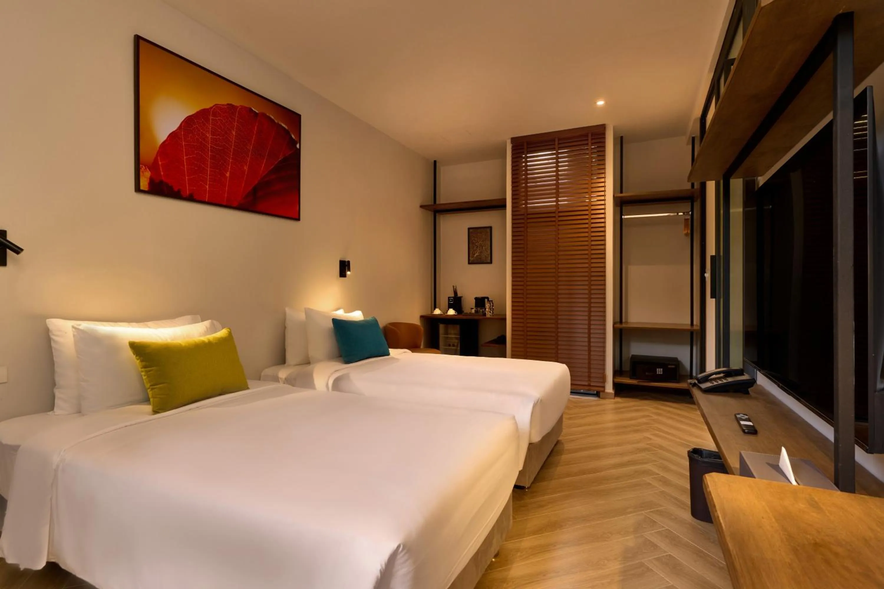 Bedroom, Bed in Red Door Samsen Hotel, Bangkok