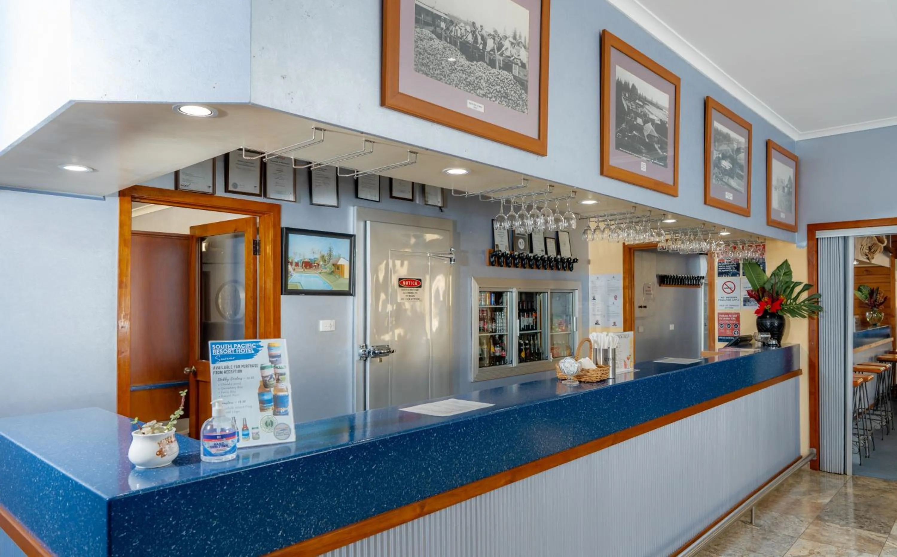 Lounge or bar in South Pacific Resort Hotel