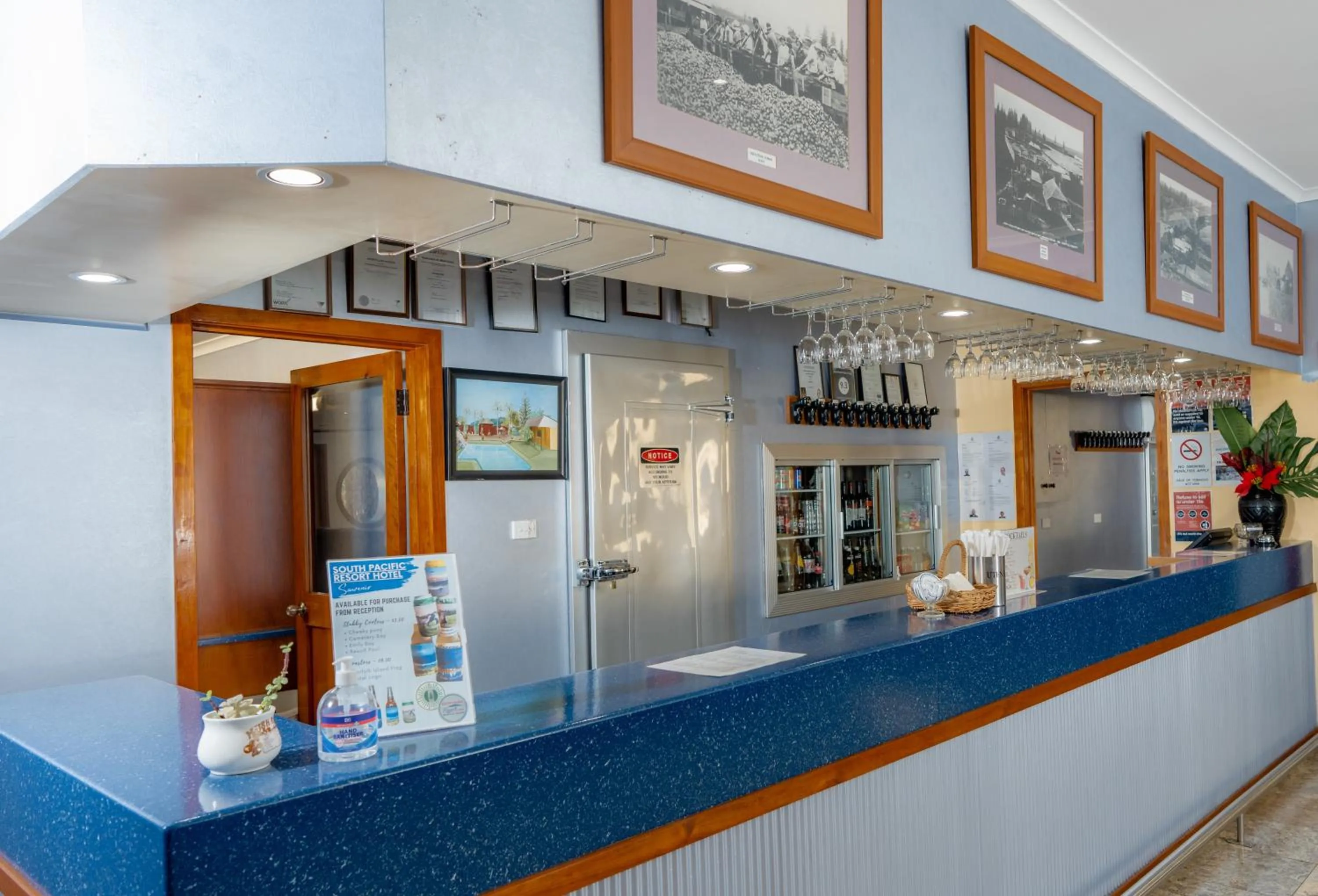 Lounge or bar in South Pacific Resort Hotel