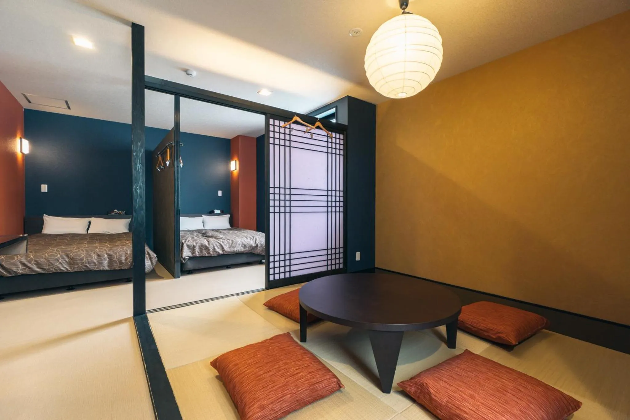 Living room, Bed in KINGYO - DOYANEN HOTELs