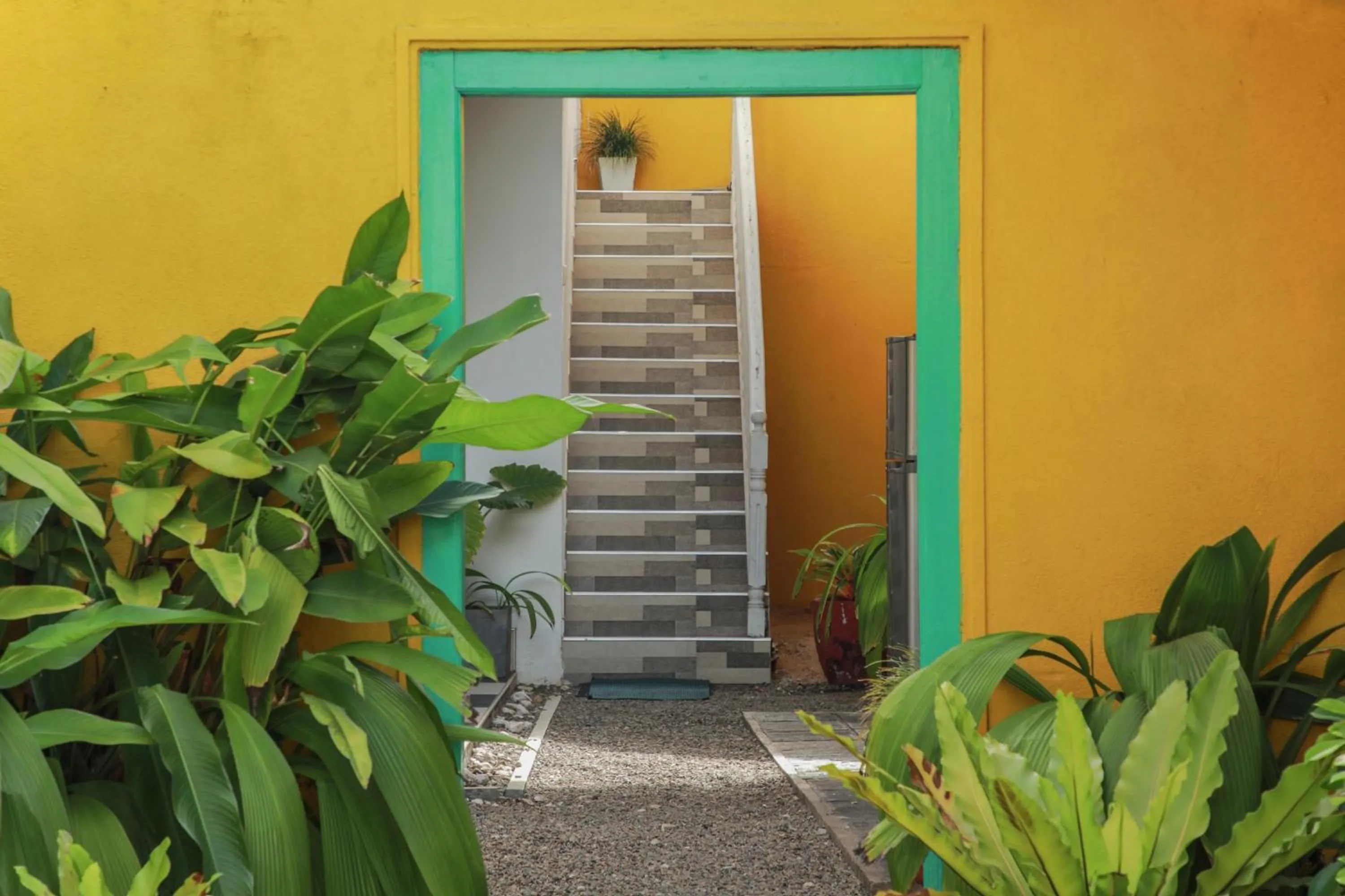 Grand Conch 4 BR Villa -3 Min walk to the beaches