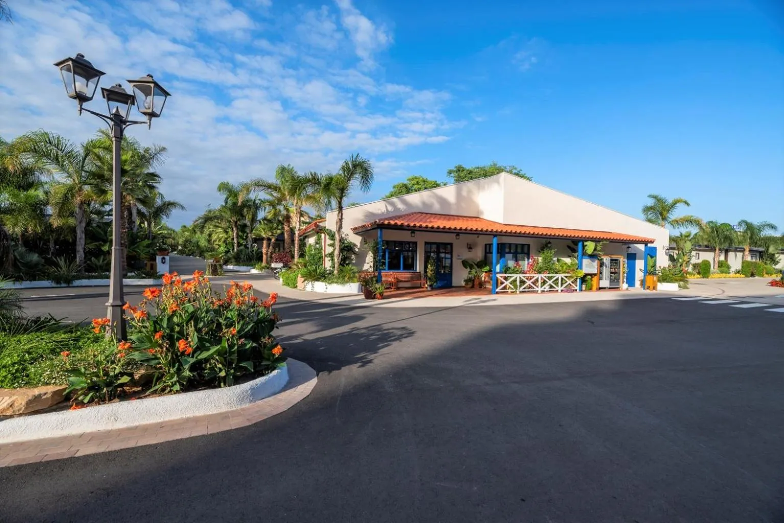 Lobby or reception in La Siesta Salou Resort & Camping