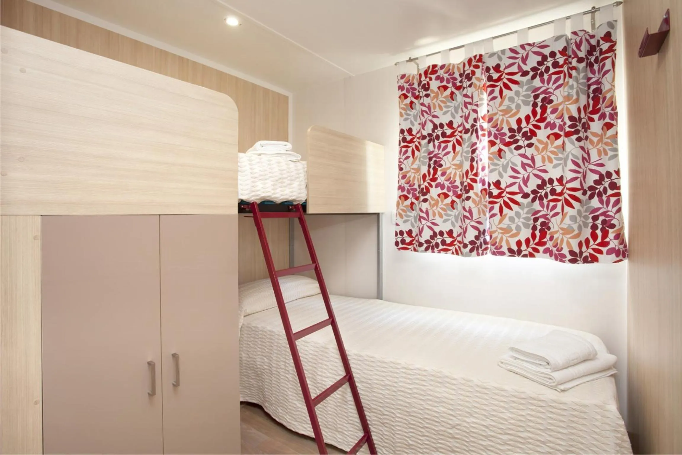 Bedroom, Bed in La Siesta Salou Resort & Camping