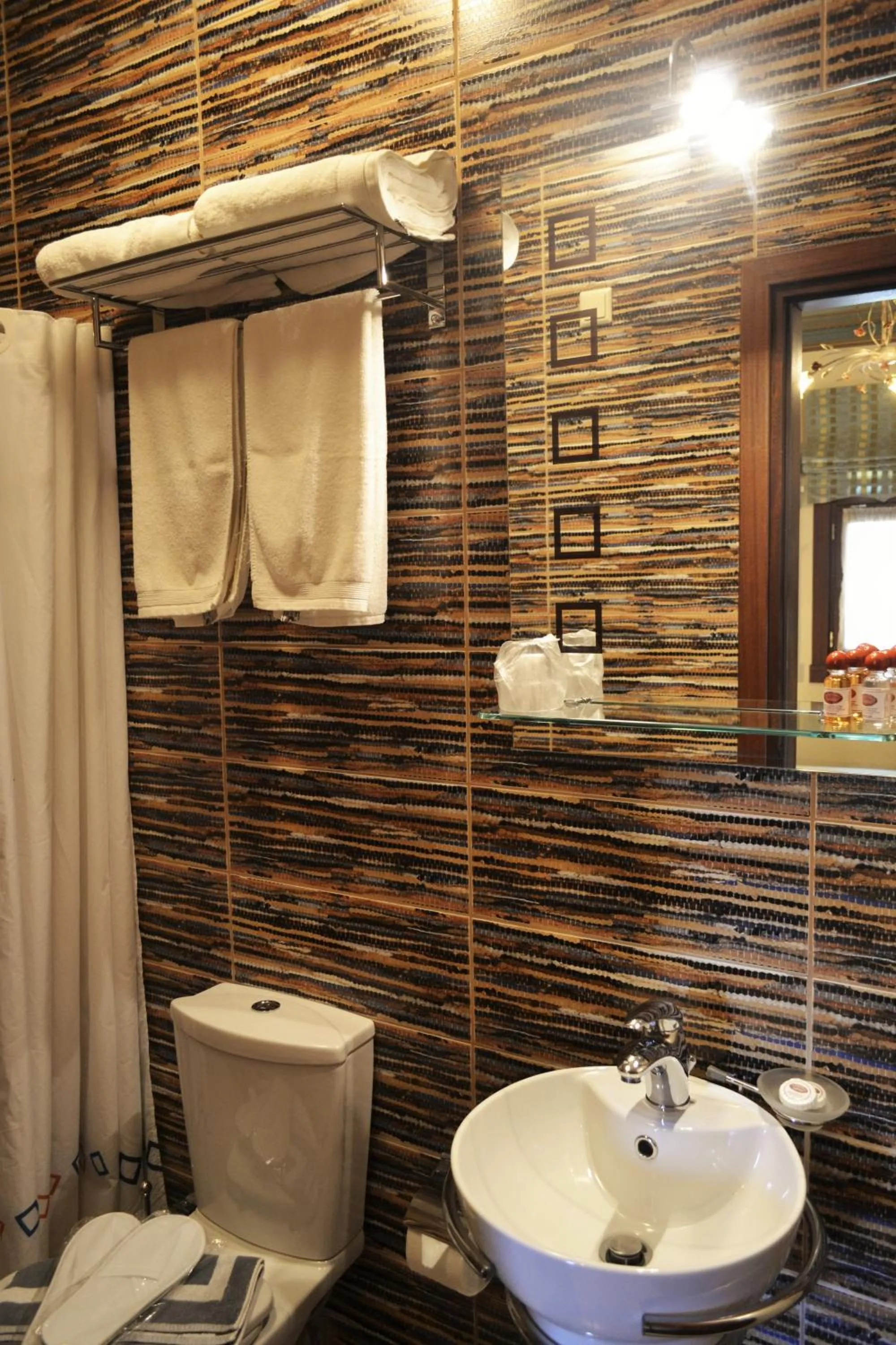 Bathroom in Hagiati Guesthouse
