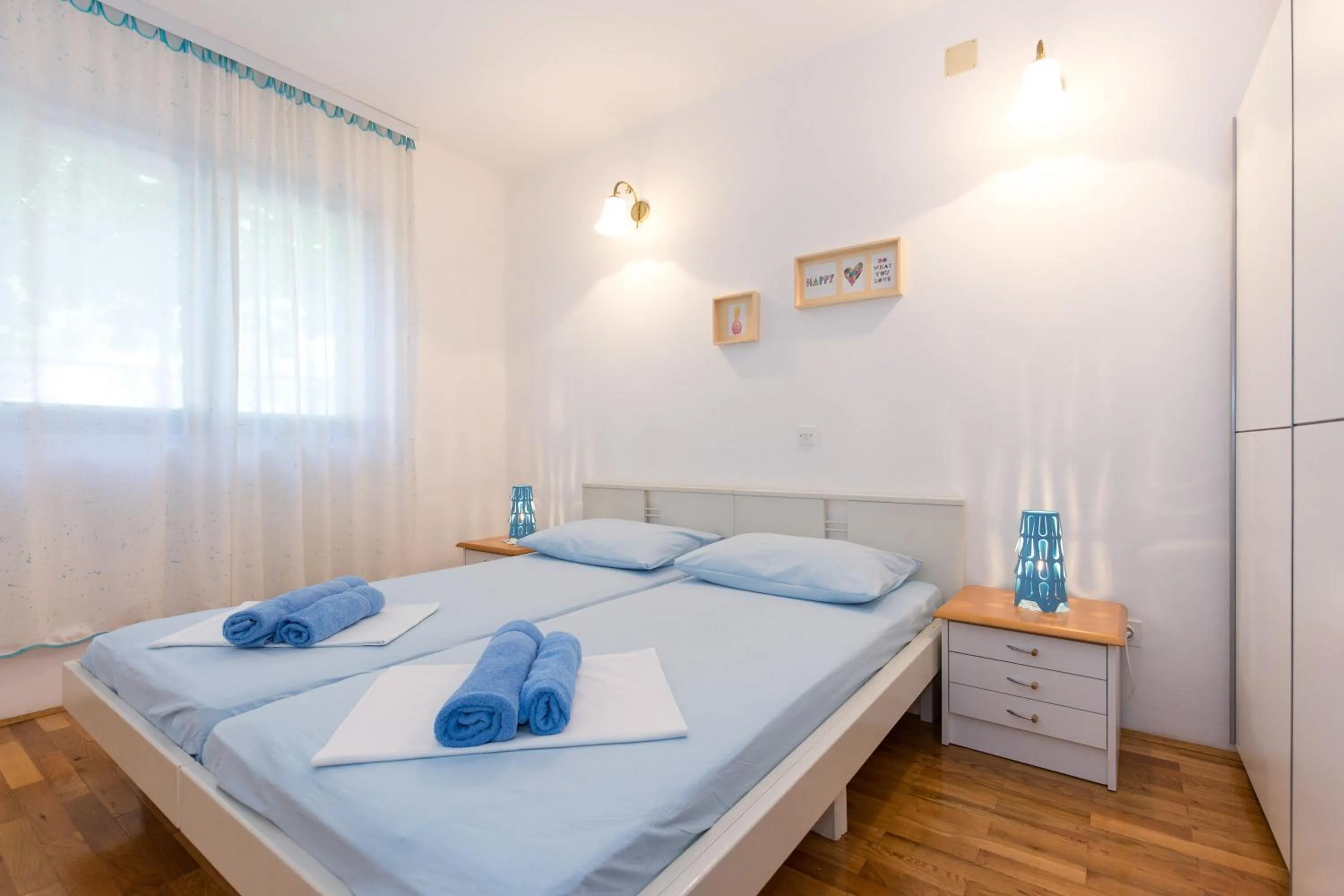 Bedroom, Bed in Adora