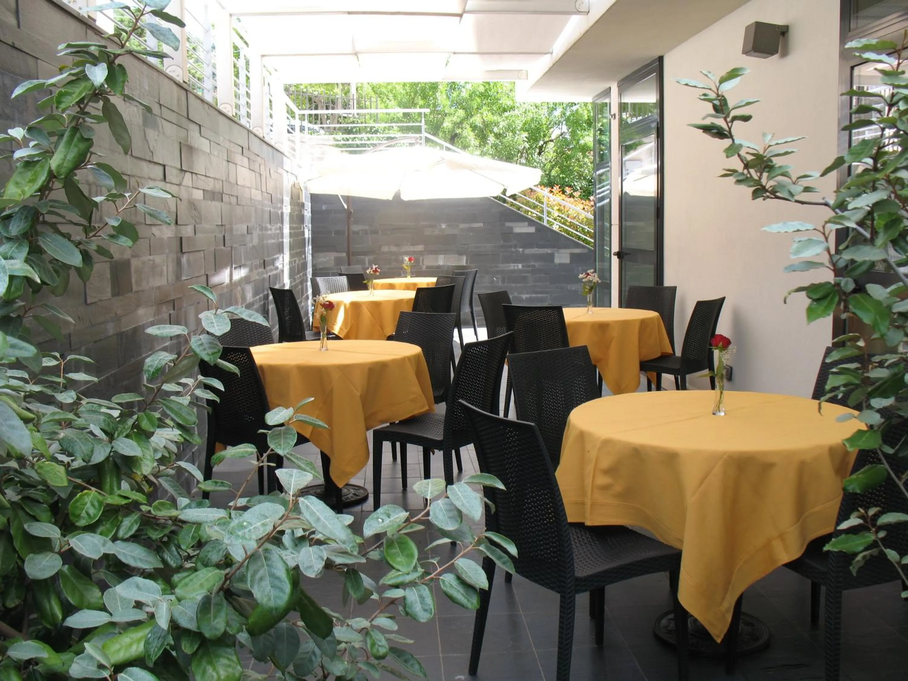 Facade/entrance in Hotel Vittoria