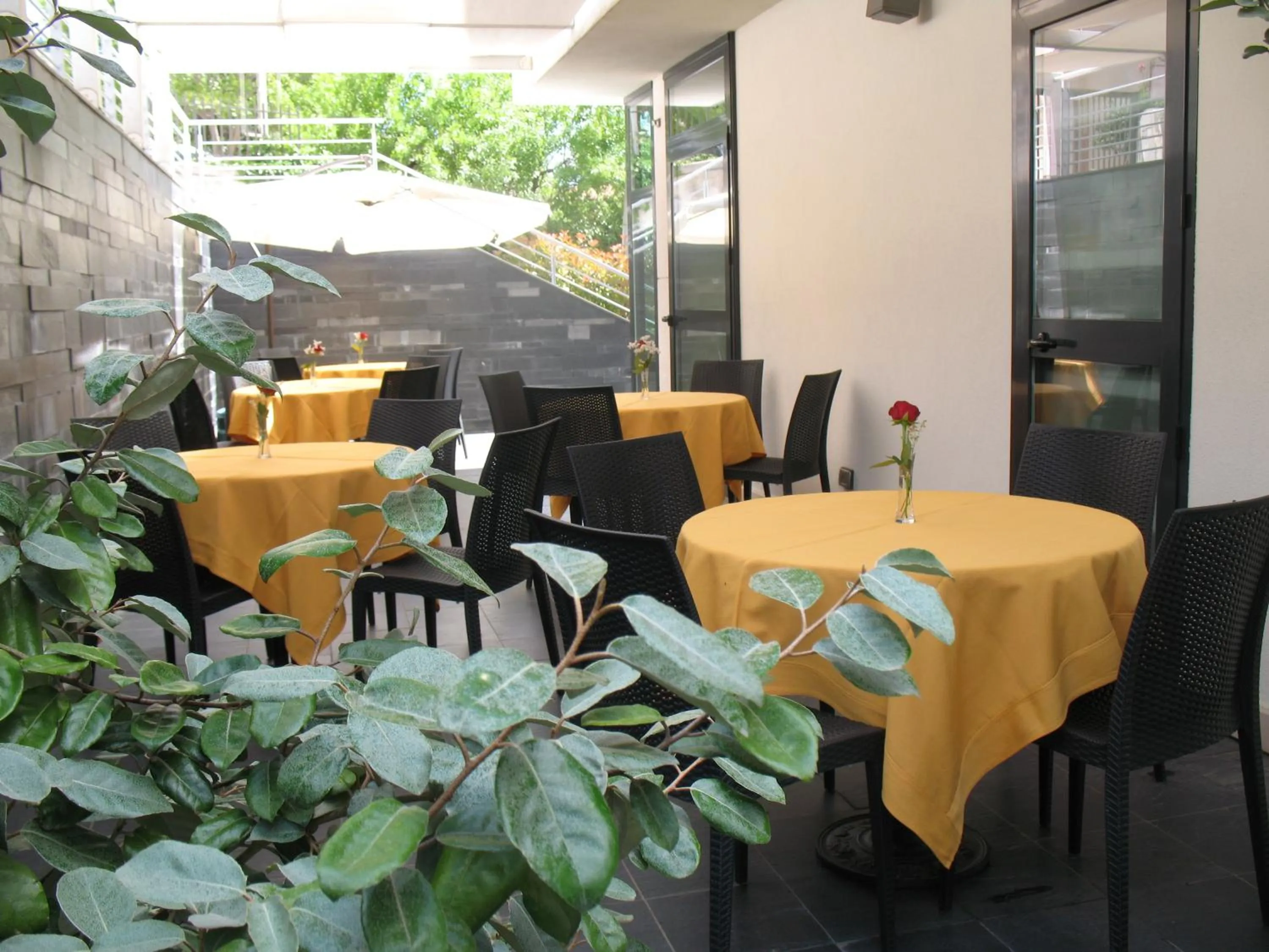 Facade/entrance in Hotel Vittoria
