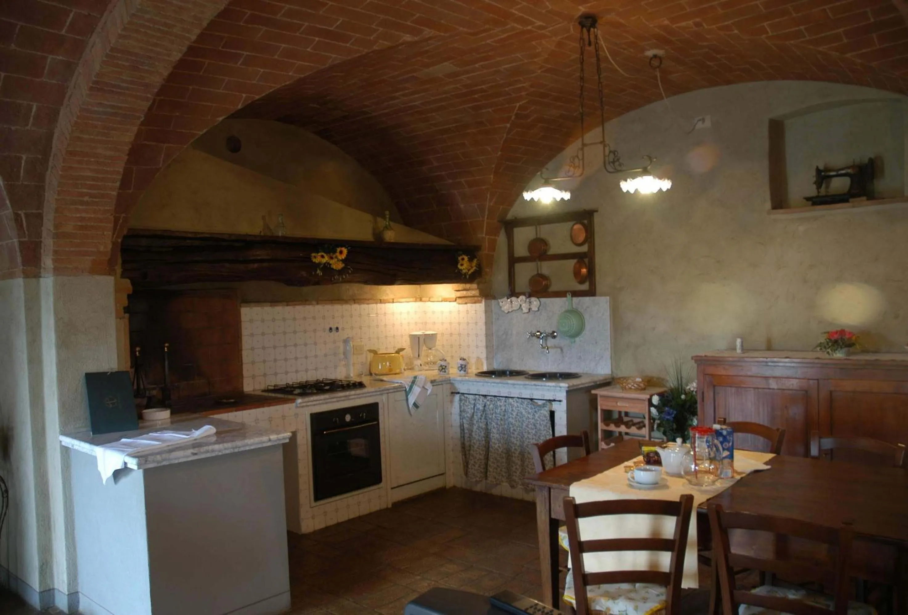 Kitchen or kitchenette in Podere La Casetta - Casa di Campagna
