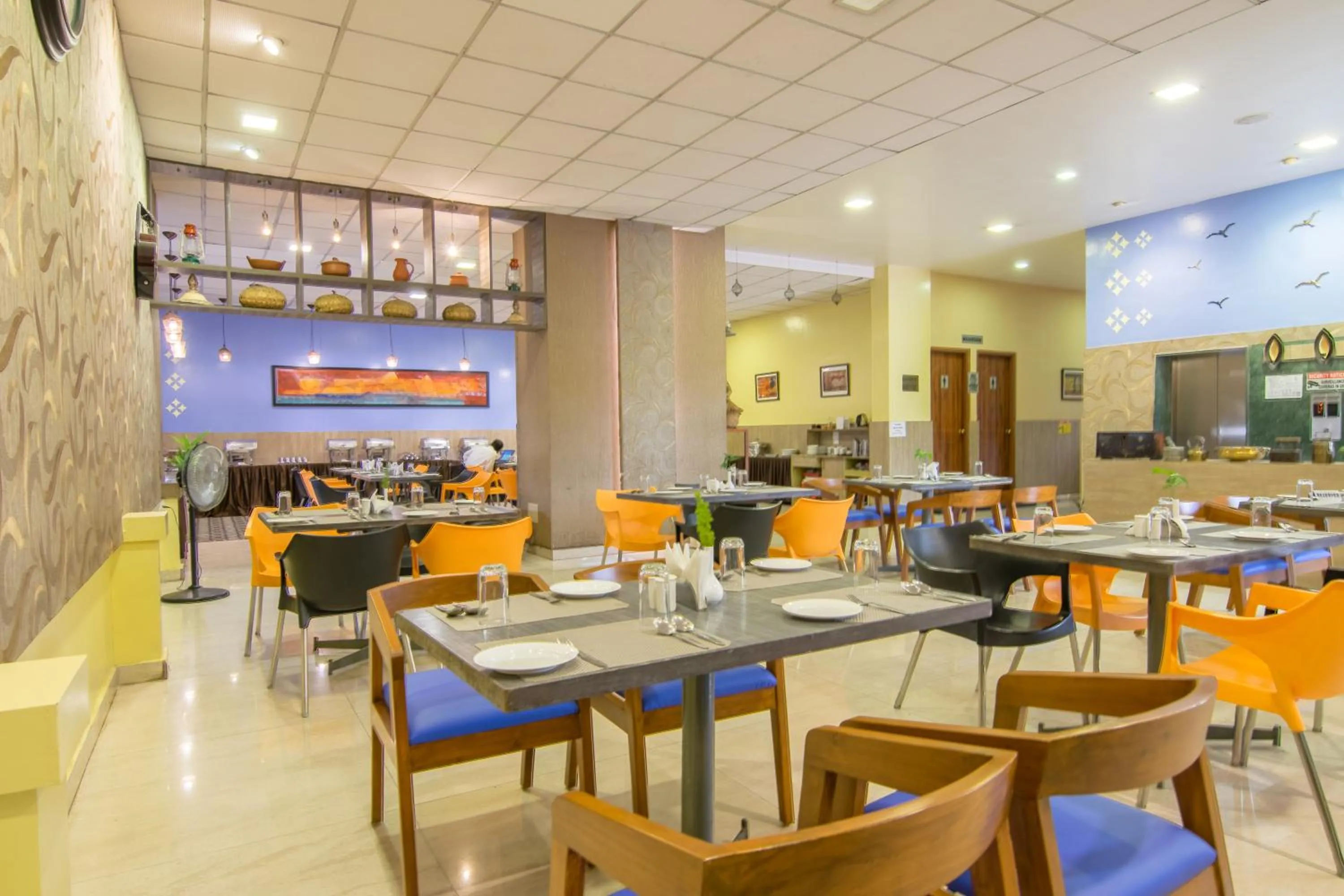 Restaurant/places to eat in Bangalore Gate Hotel & Conferences
