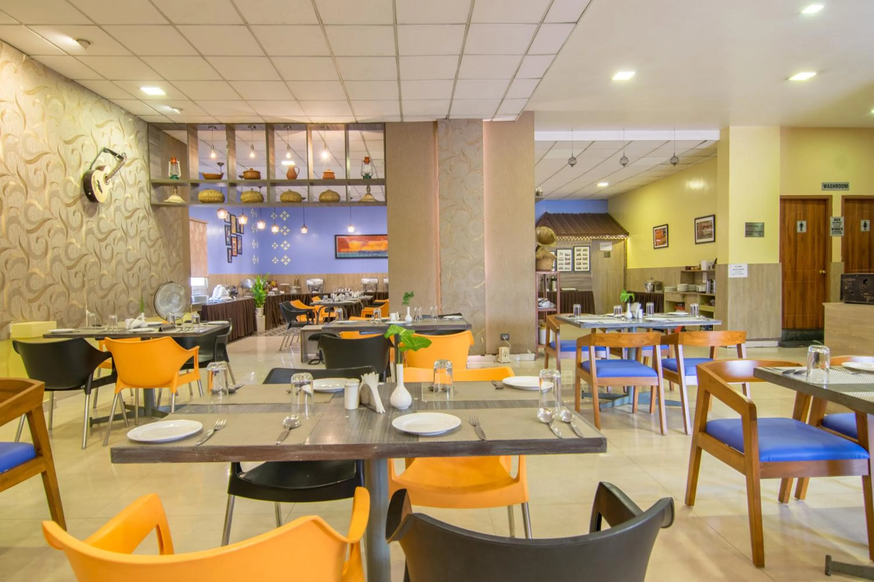 Restaurant/places to eat in Bangalore Gate Hotel & Conferences