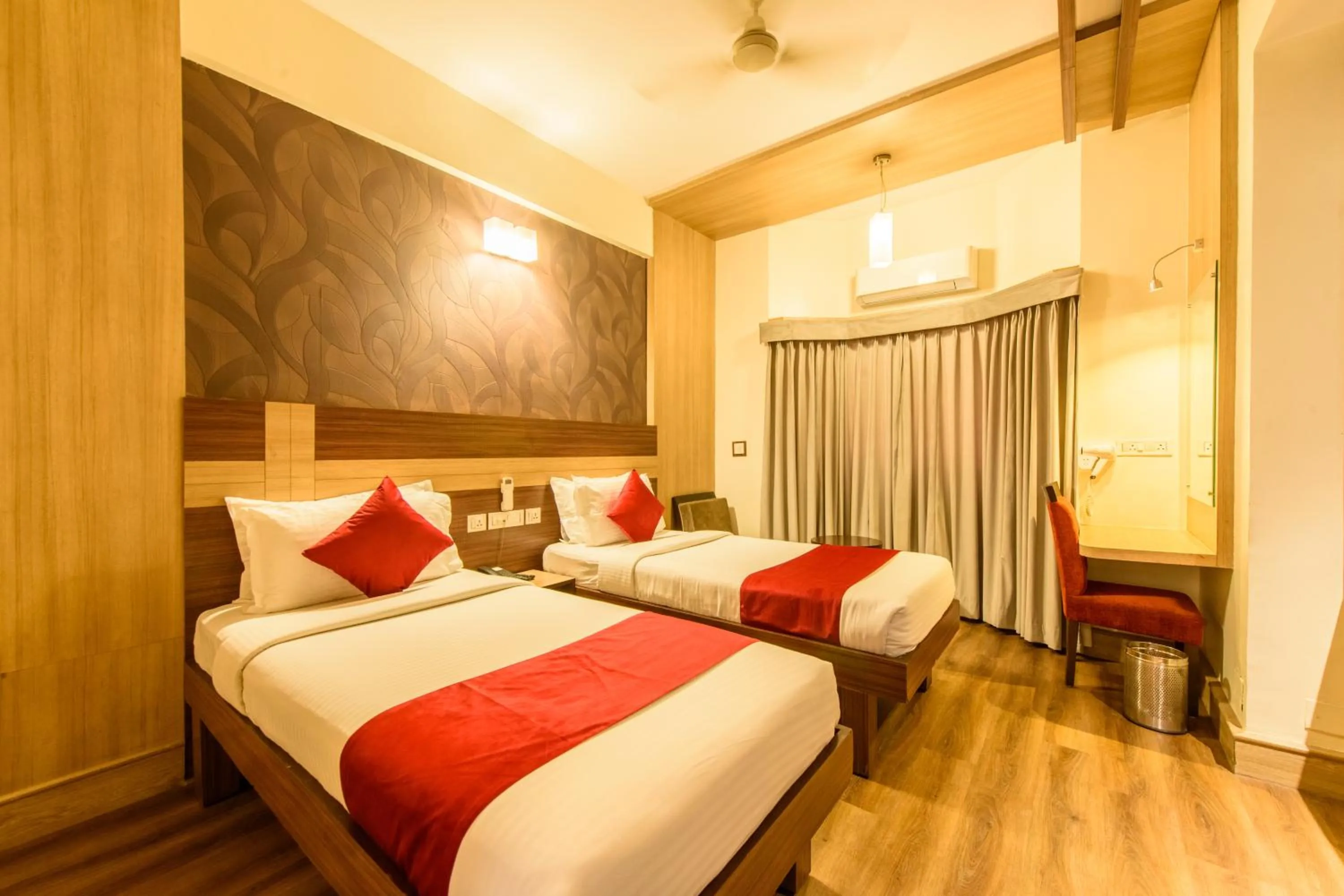 Bedroom, Bed in Bangalore Gate Hotel & Conferences