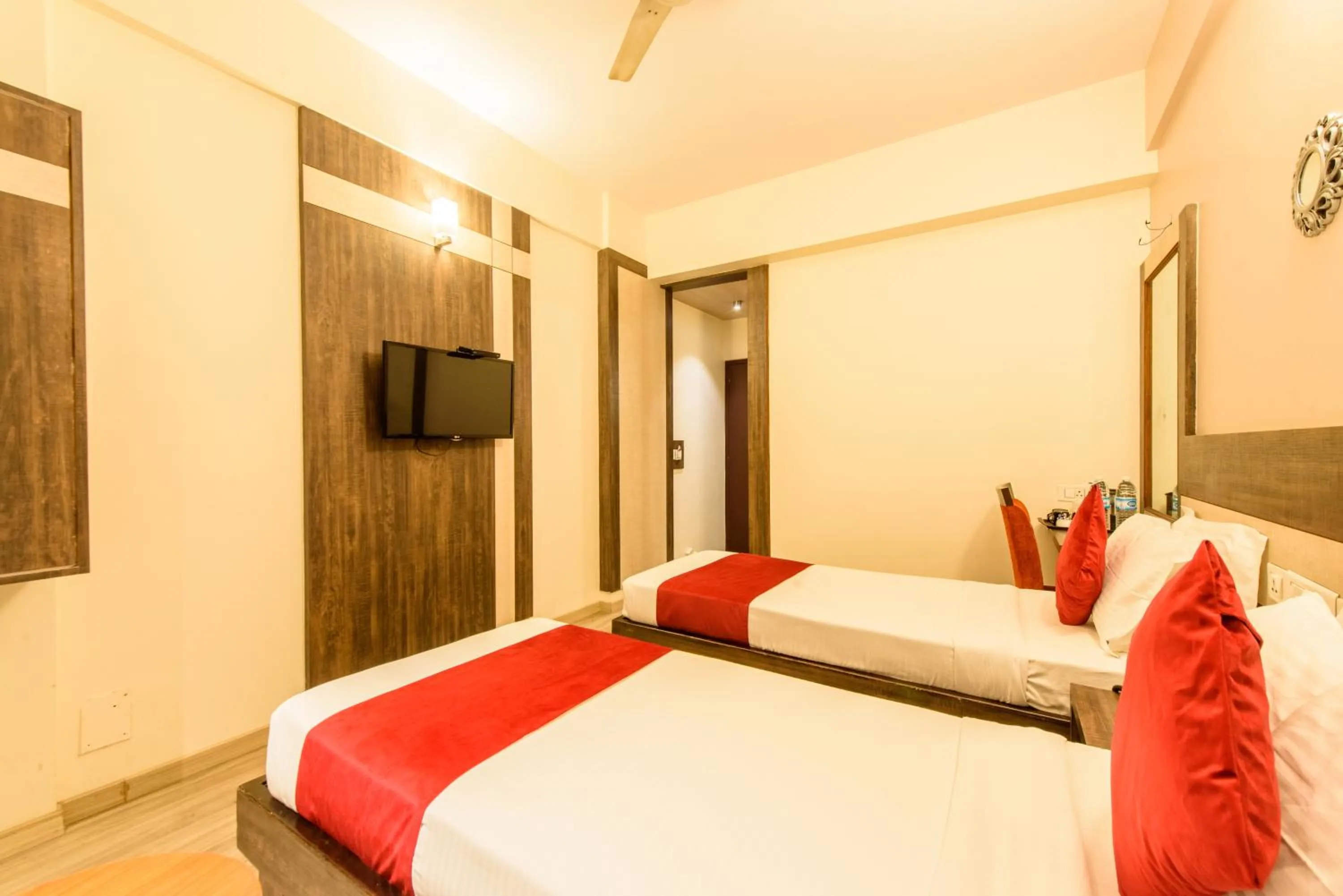 Bedroom, Bed in Bangalore Gate Hotel & Conferences