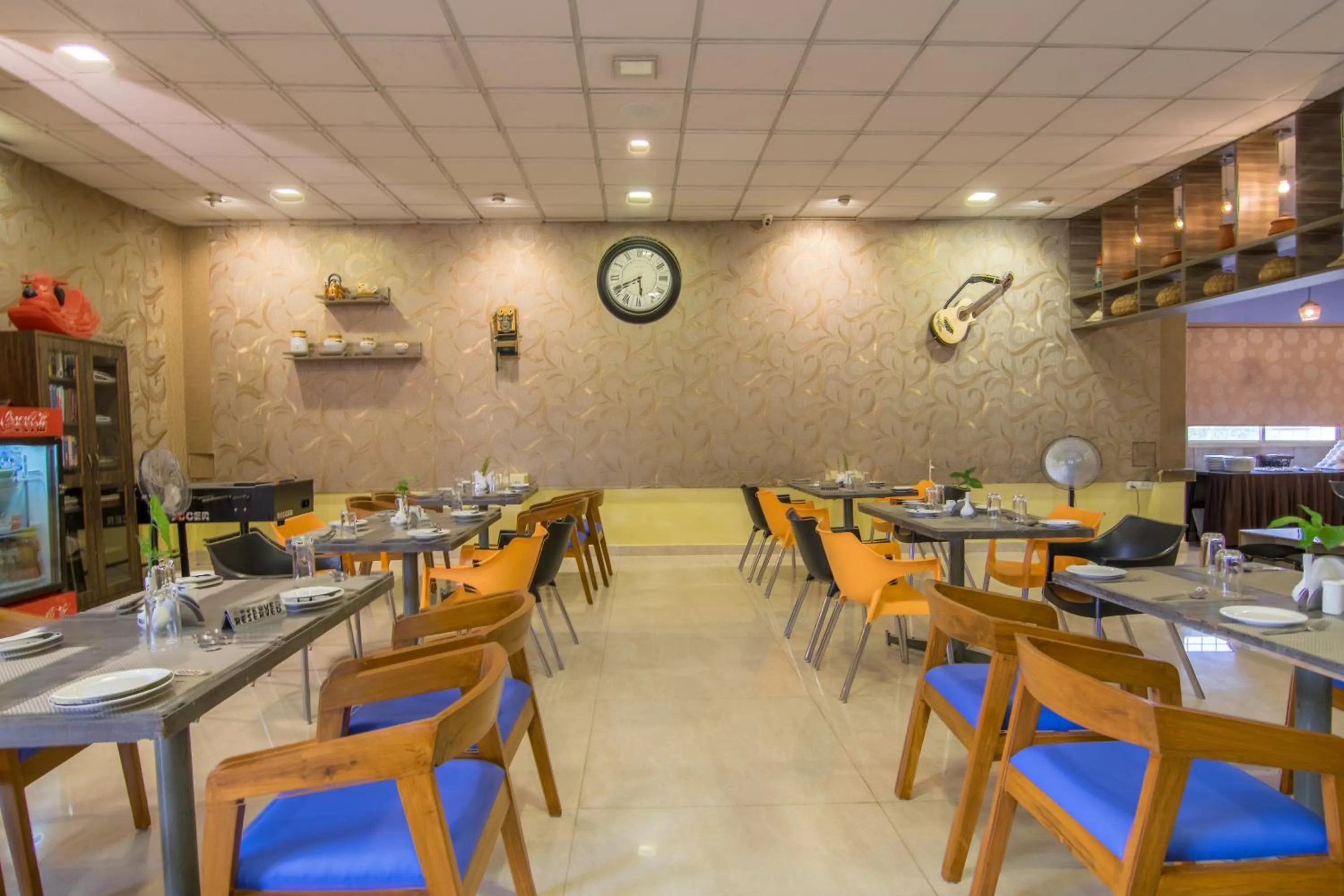 Restaurant/places to eat in Bangalore Gate Hotel & Conferences