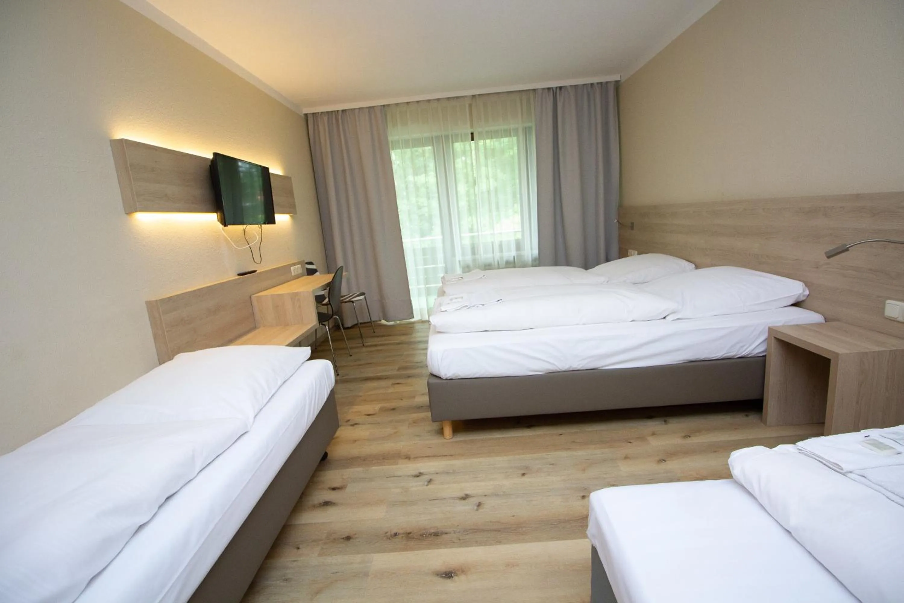 Bed in Ahorn Hotel