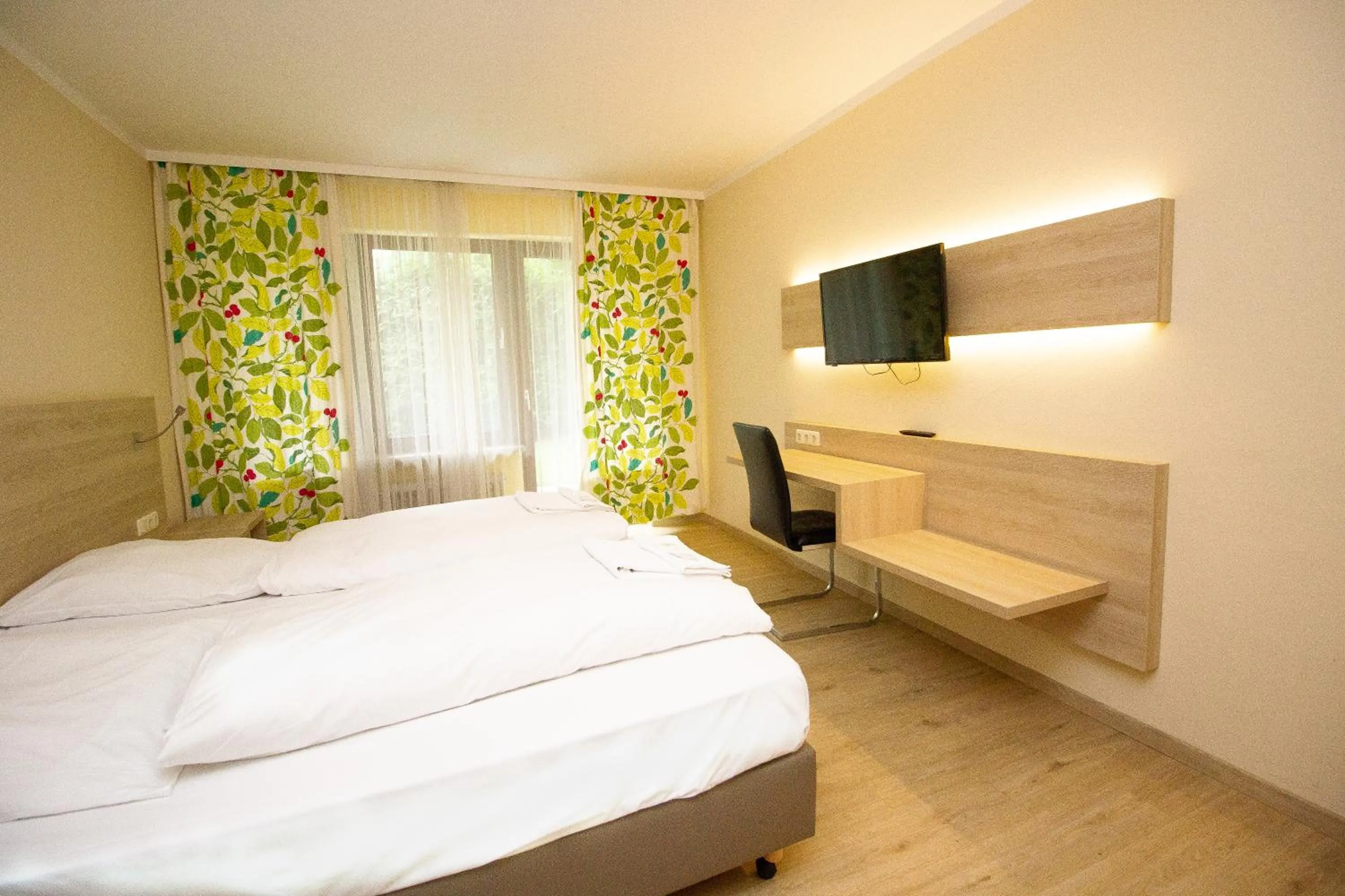 Bed in Ahorn Hotel