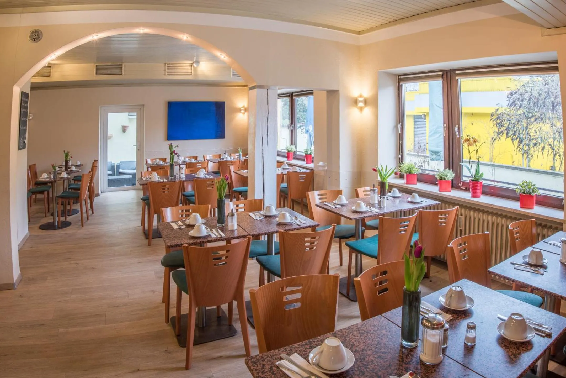 Restaurant/places to eat in Ahorn Hotel