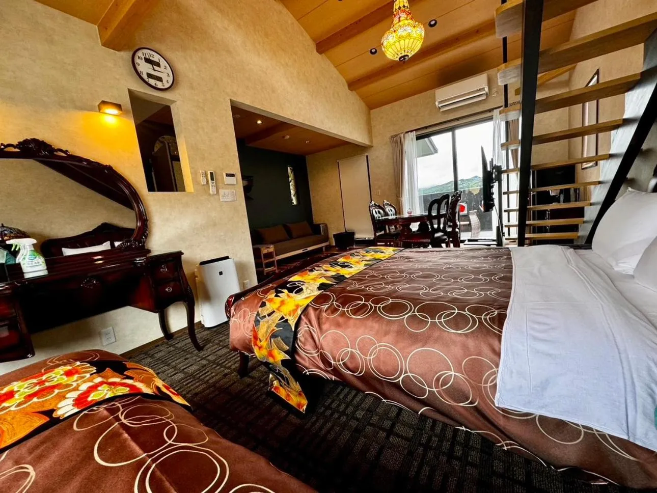 Bed in Yufuin Lamp no Yado