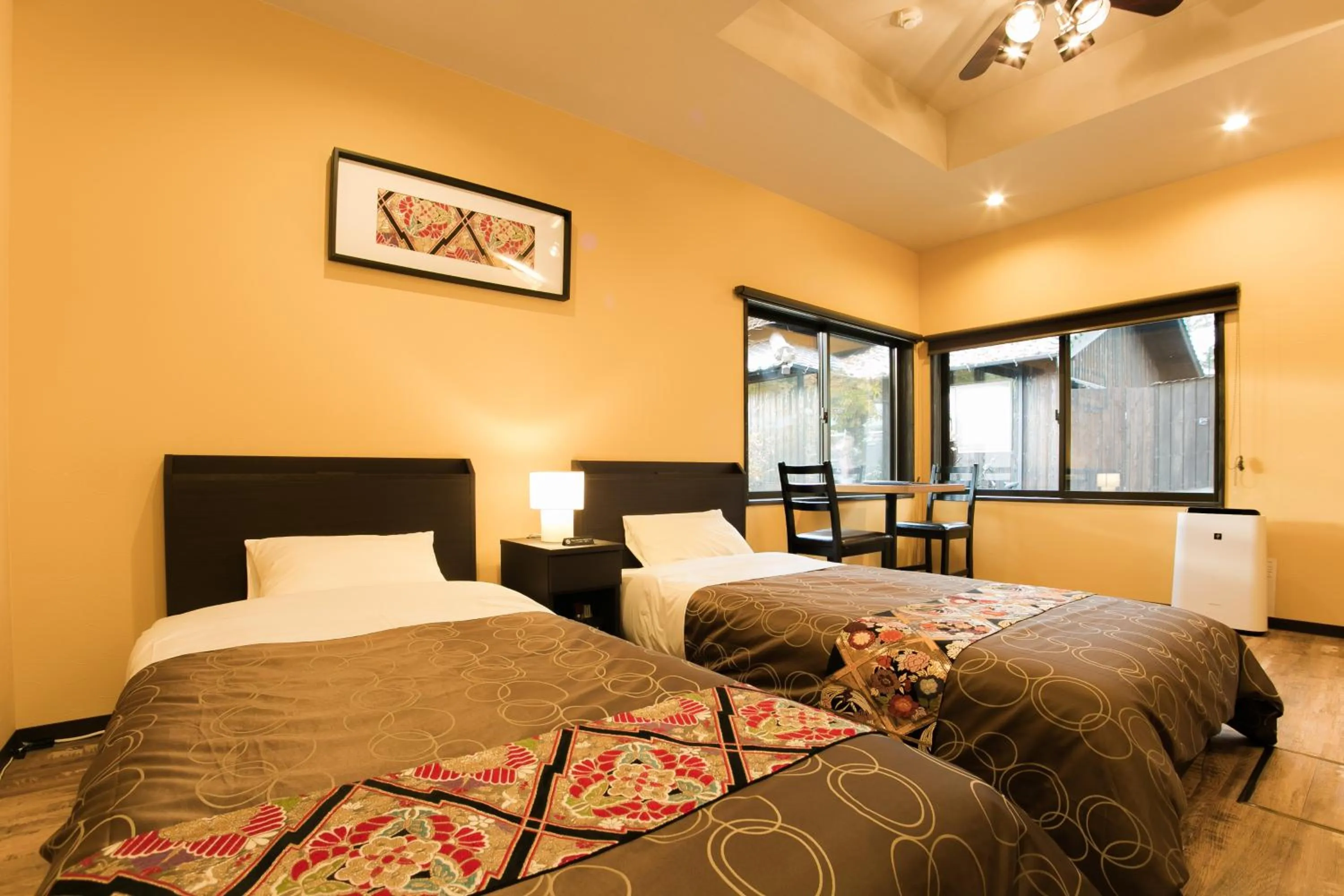 Bed in Yufuin Lamp no Yado