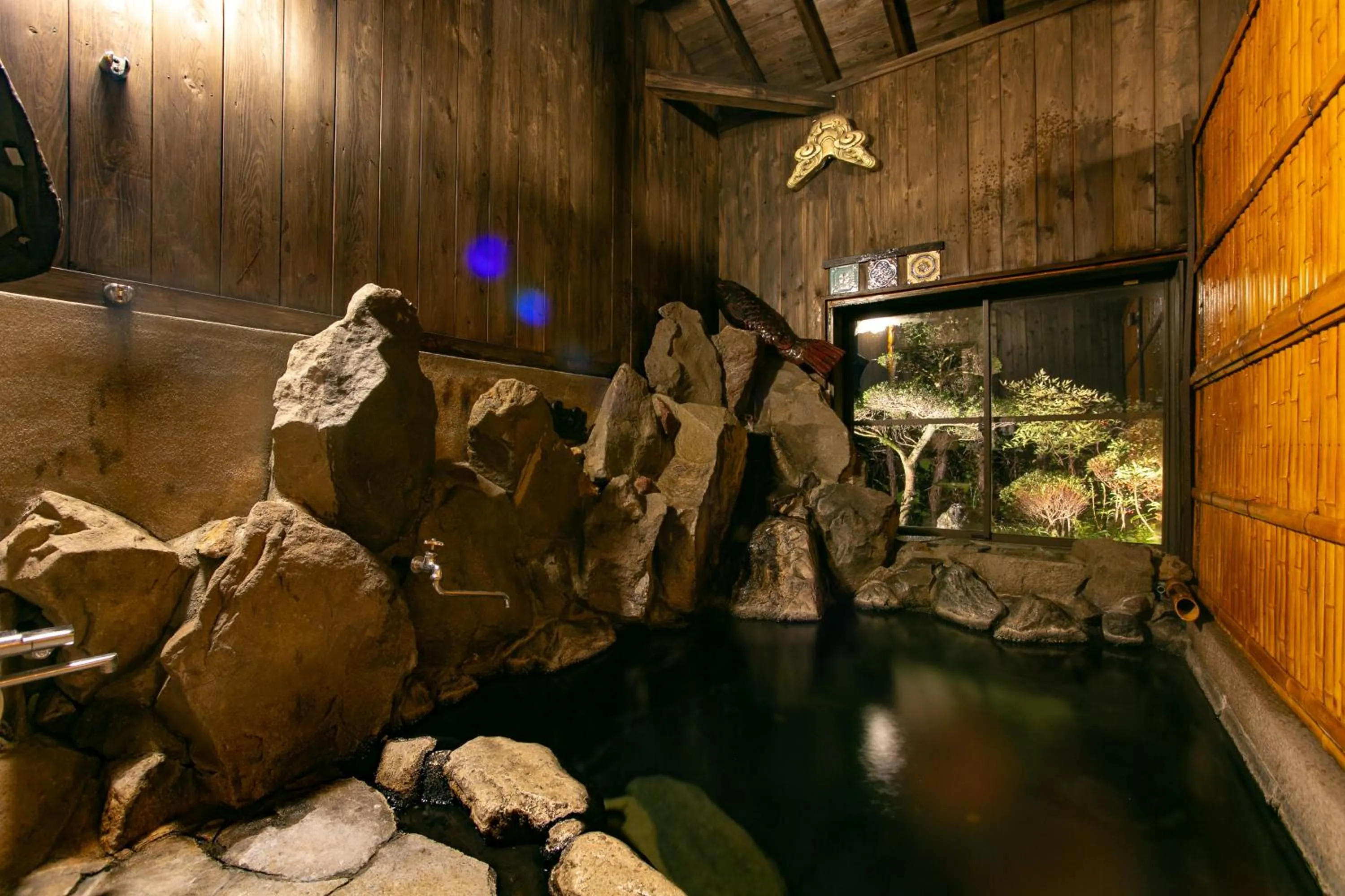 Hot Spring Bath in Yufuin Lamp no Yado