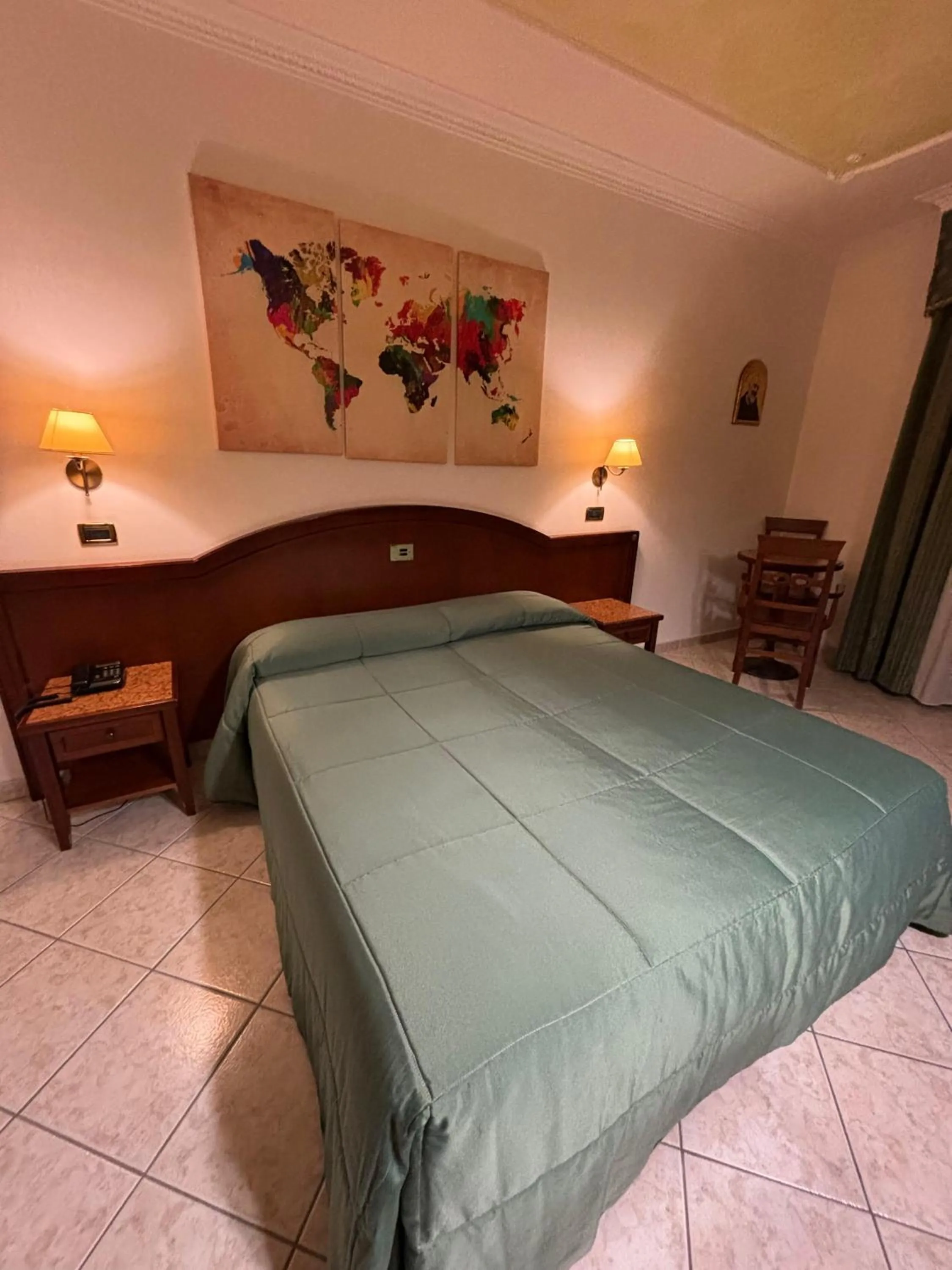 Bed in Hotel Valle Rossa