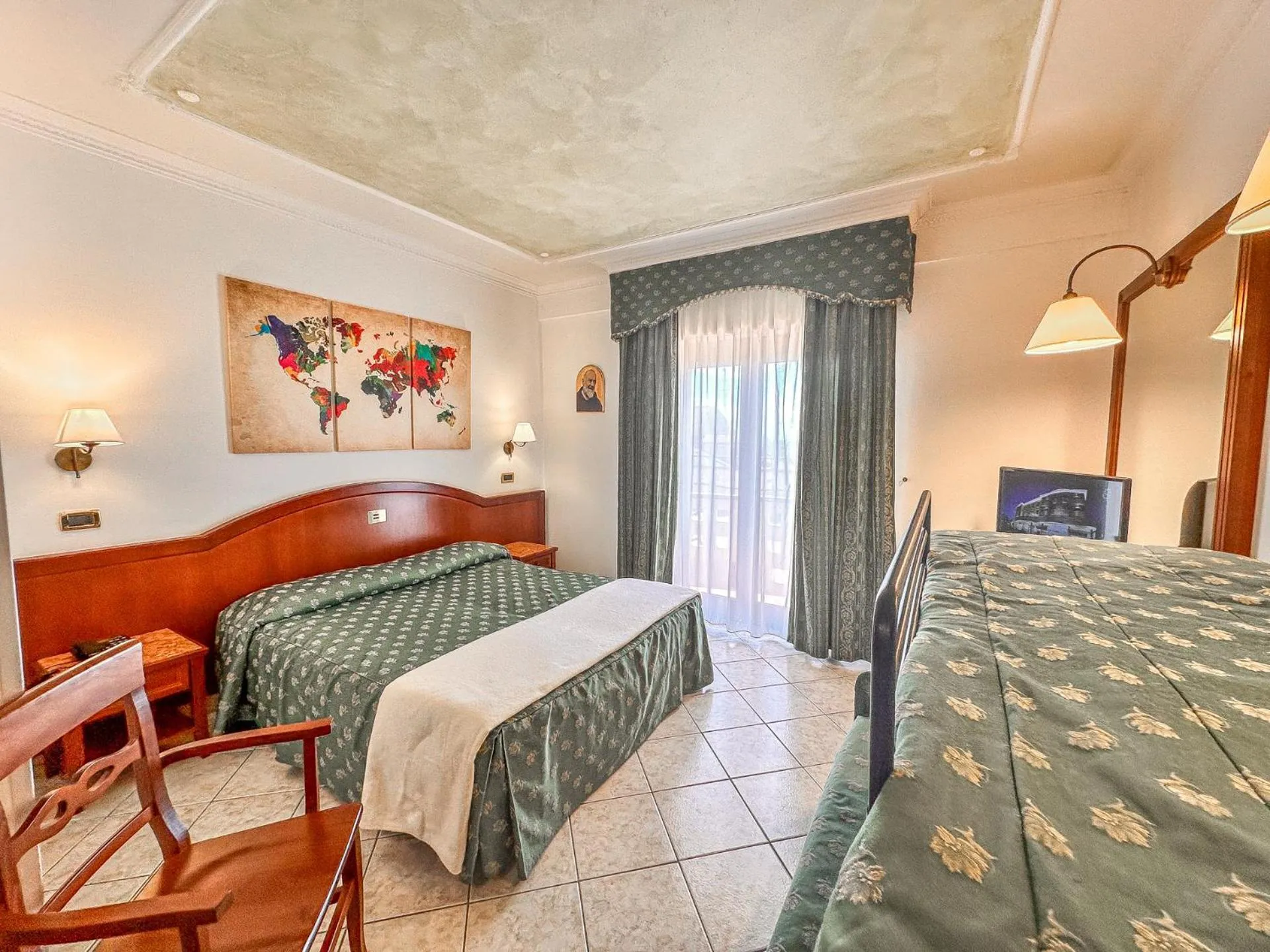 Bedroom, Bed in Hotel Valle Rossa