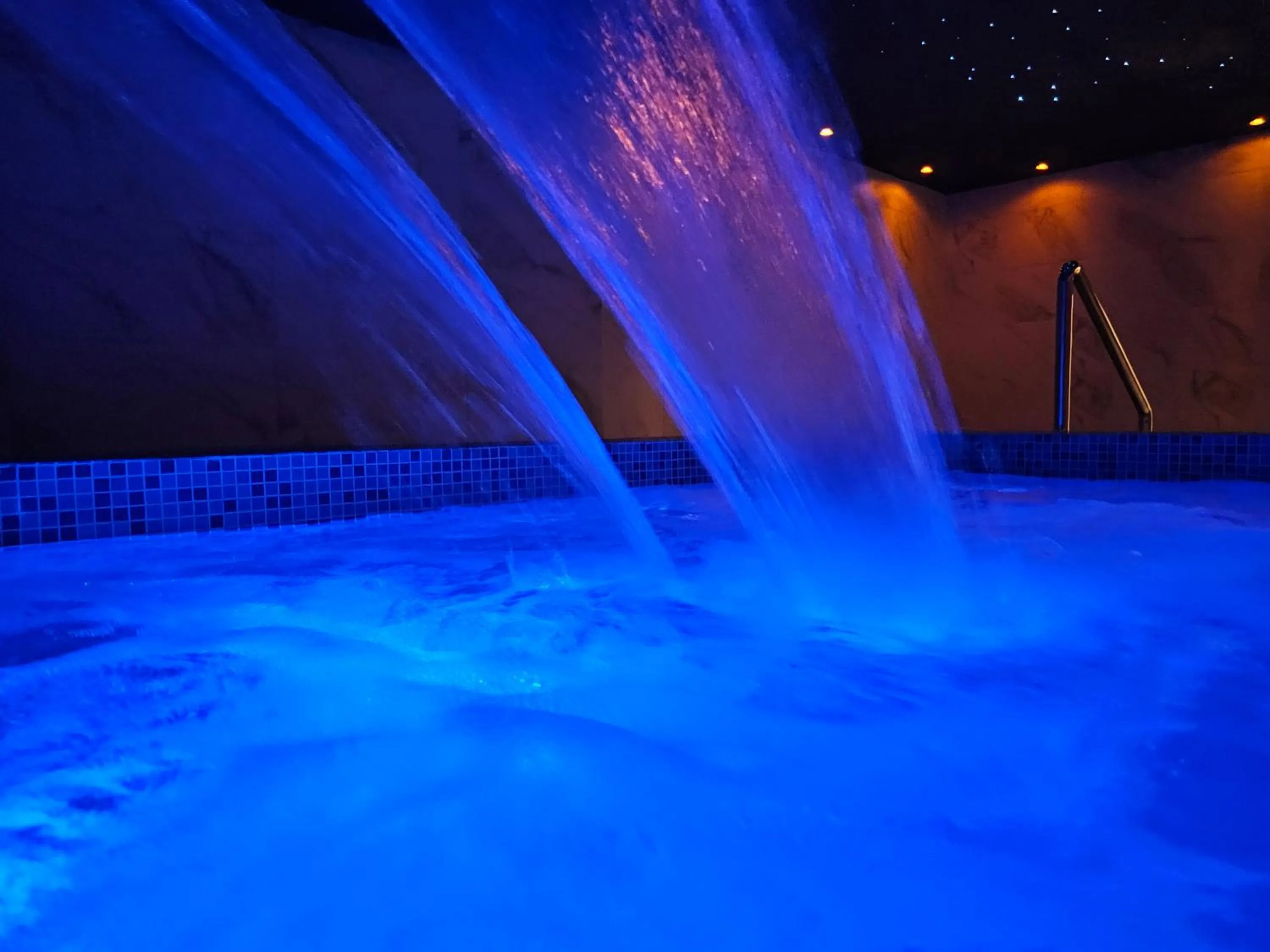 Hot Tub in Wellness&Spa Hotel Astorya