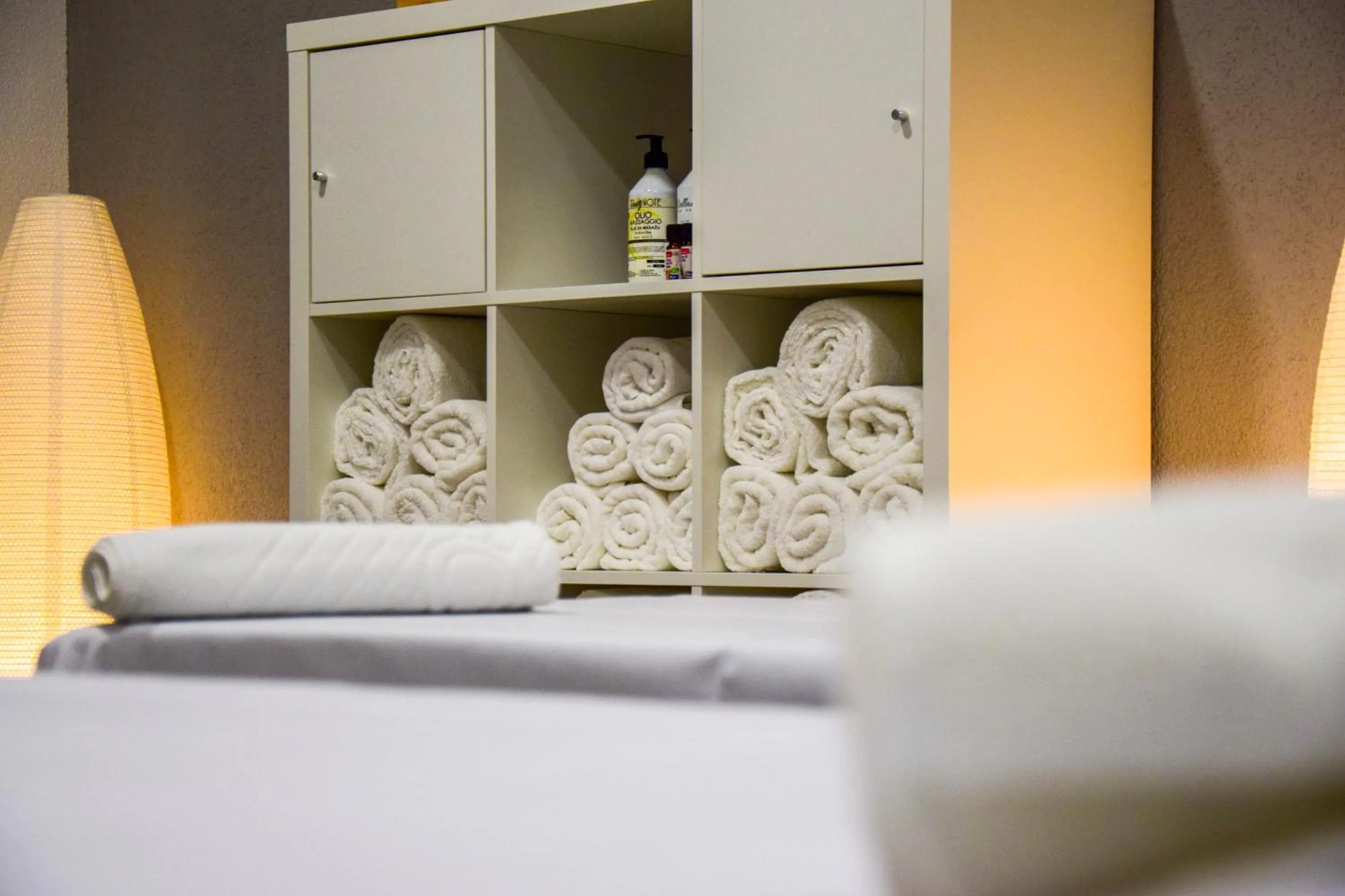 Massage, Bed in Wellness&Spa Hotel Astorya