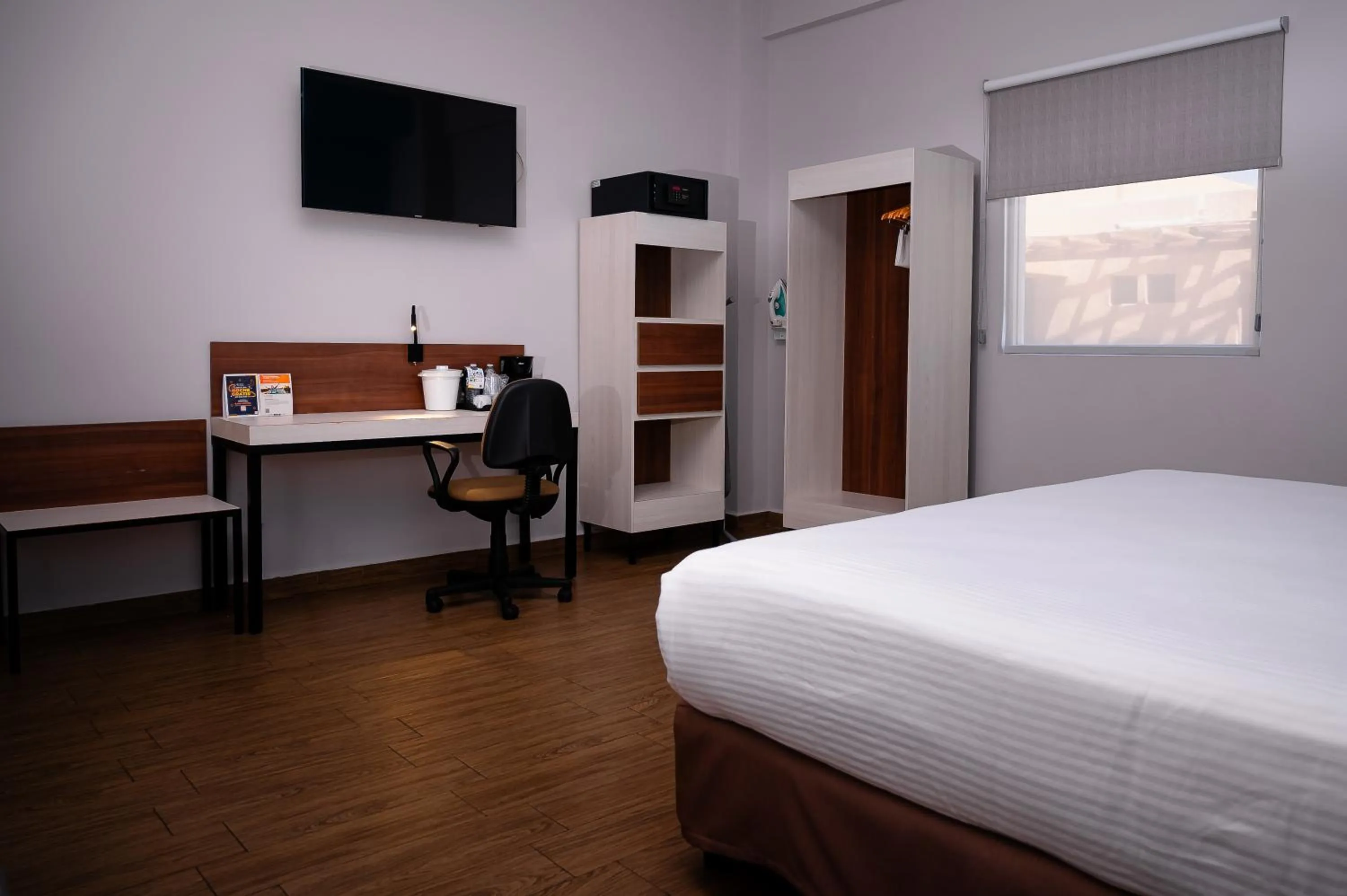 Photo of the whole room in Comfort Inn & Suites Los Cabos